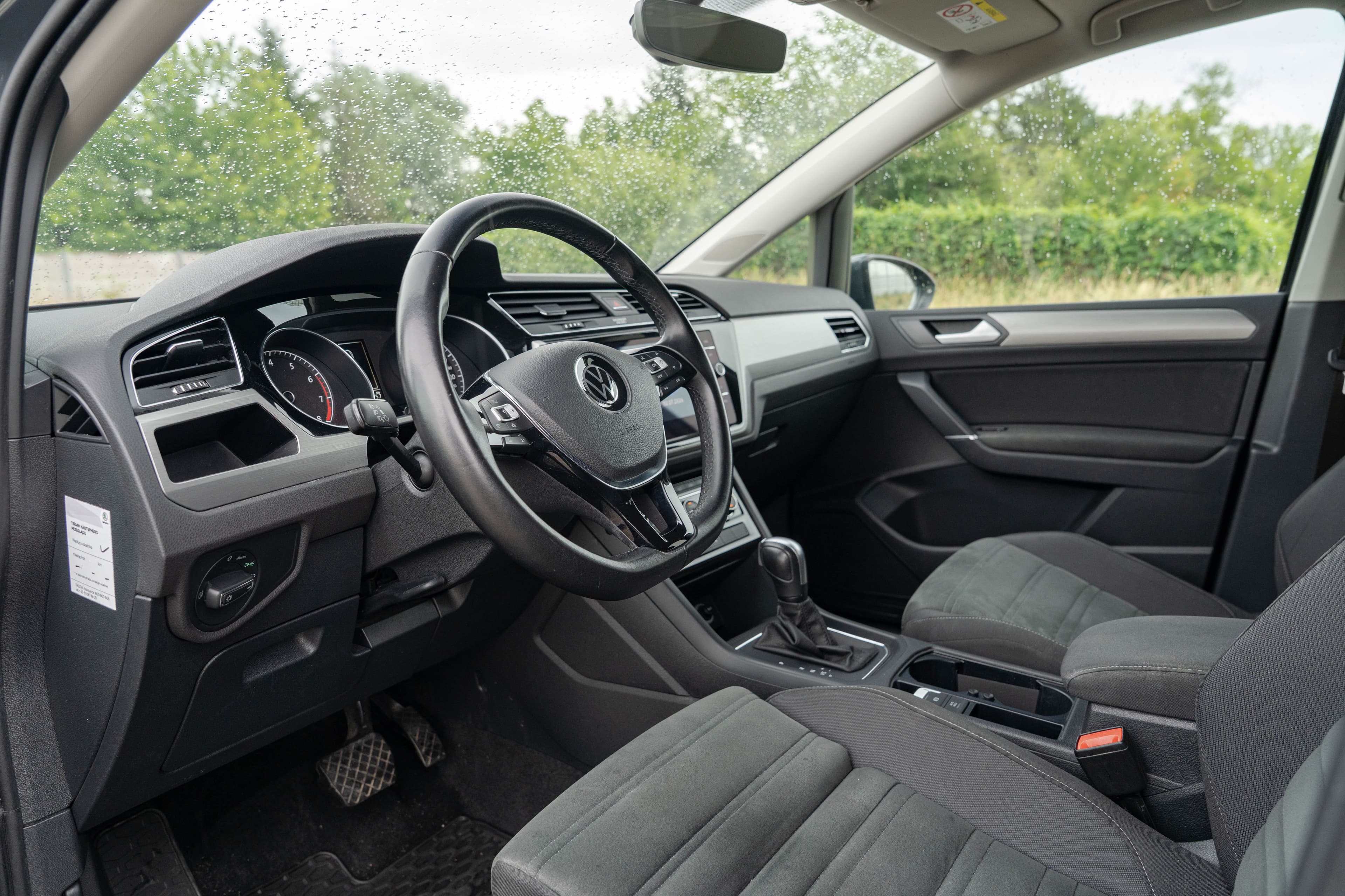 Volkswagen Touran zdjęcie 15