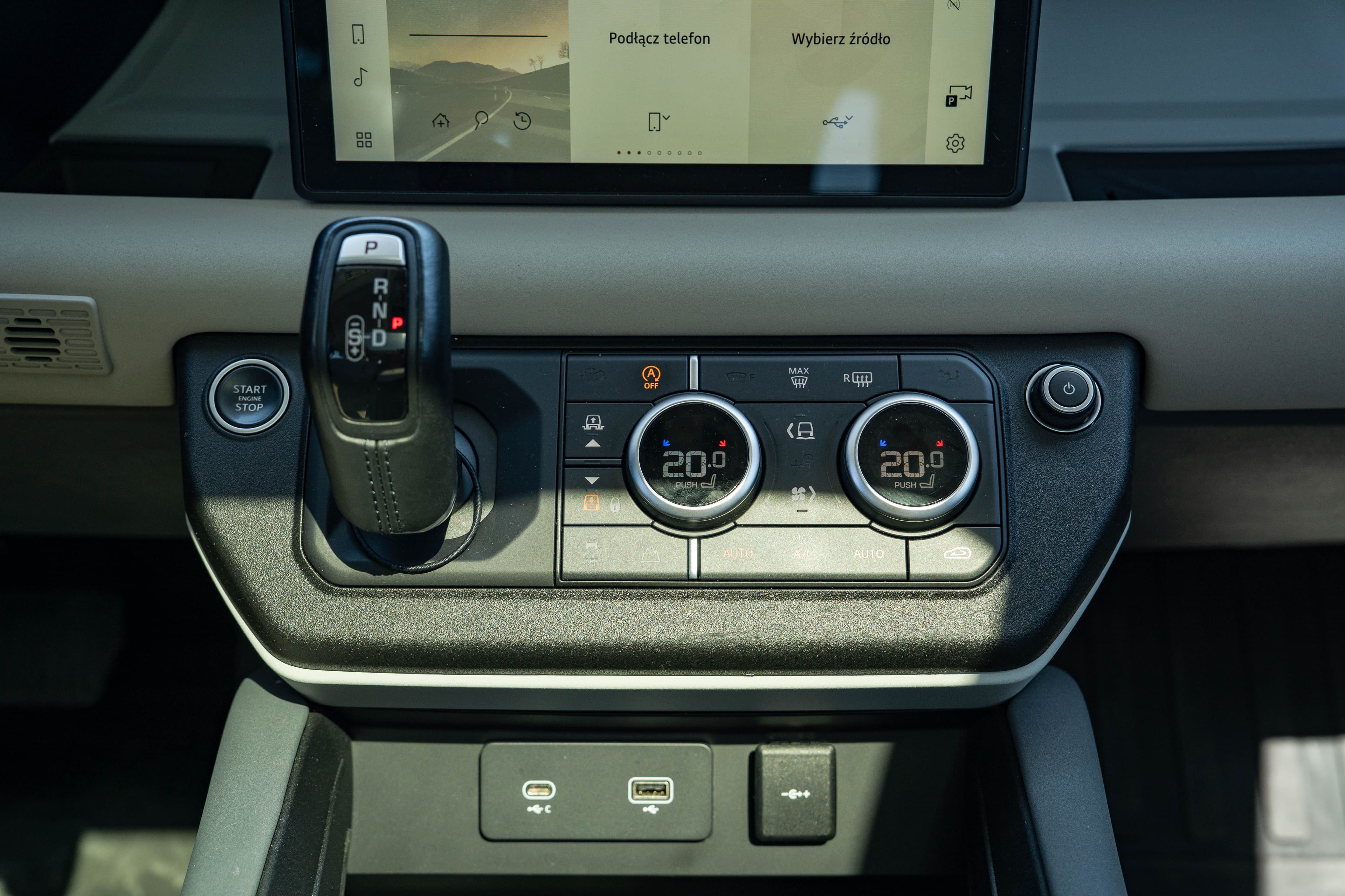 Land Rover Defender zdjęcie 23
