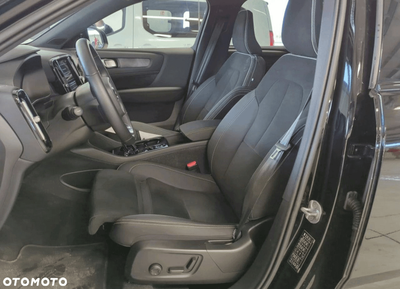 Volvo XC 40 zdjęcie 6
