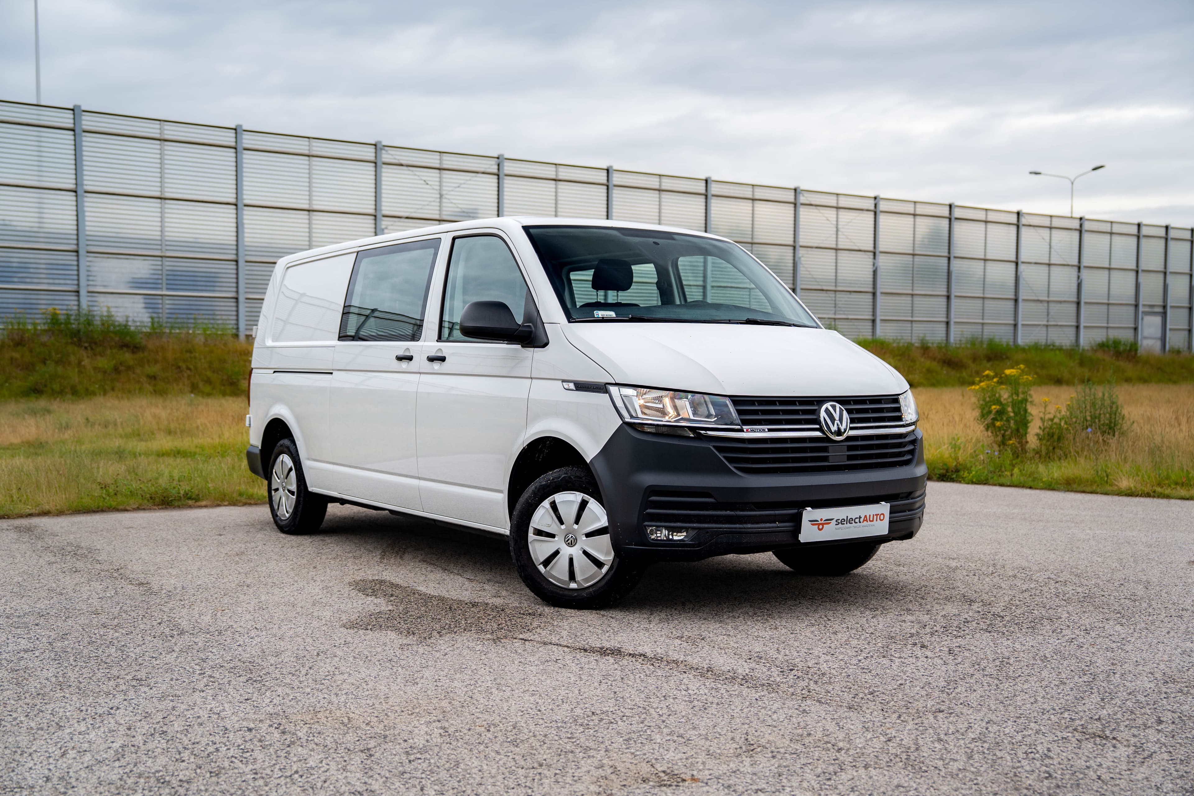 Volkswagen Transporter (2021) — zdjęcie 3
