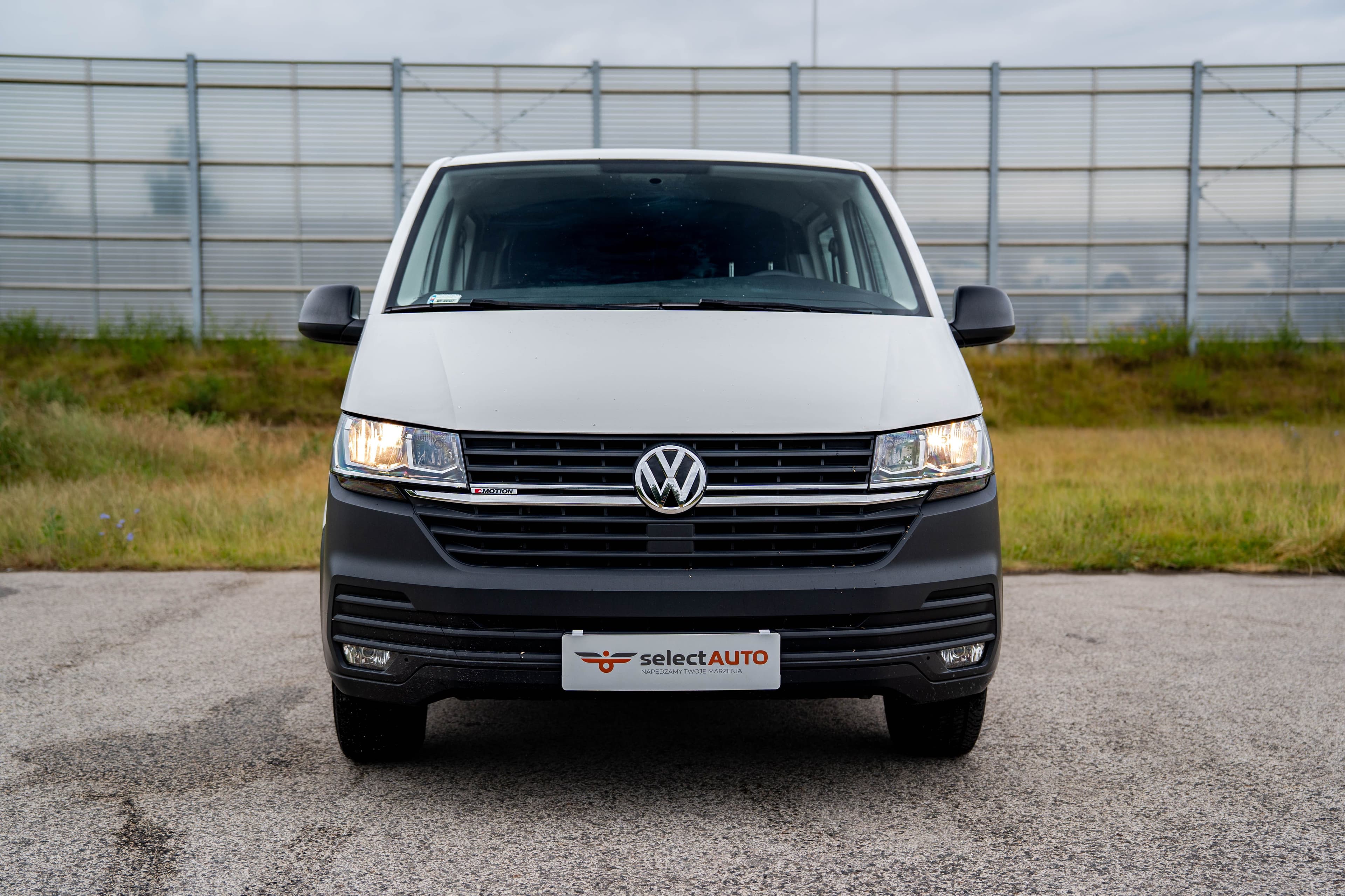 Volkswagen Transporter (2021) — zdjęcie 2