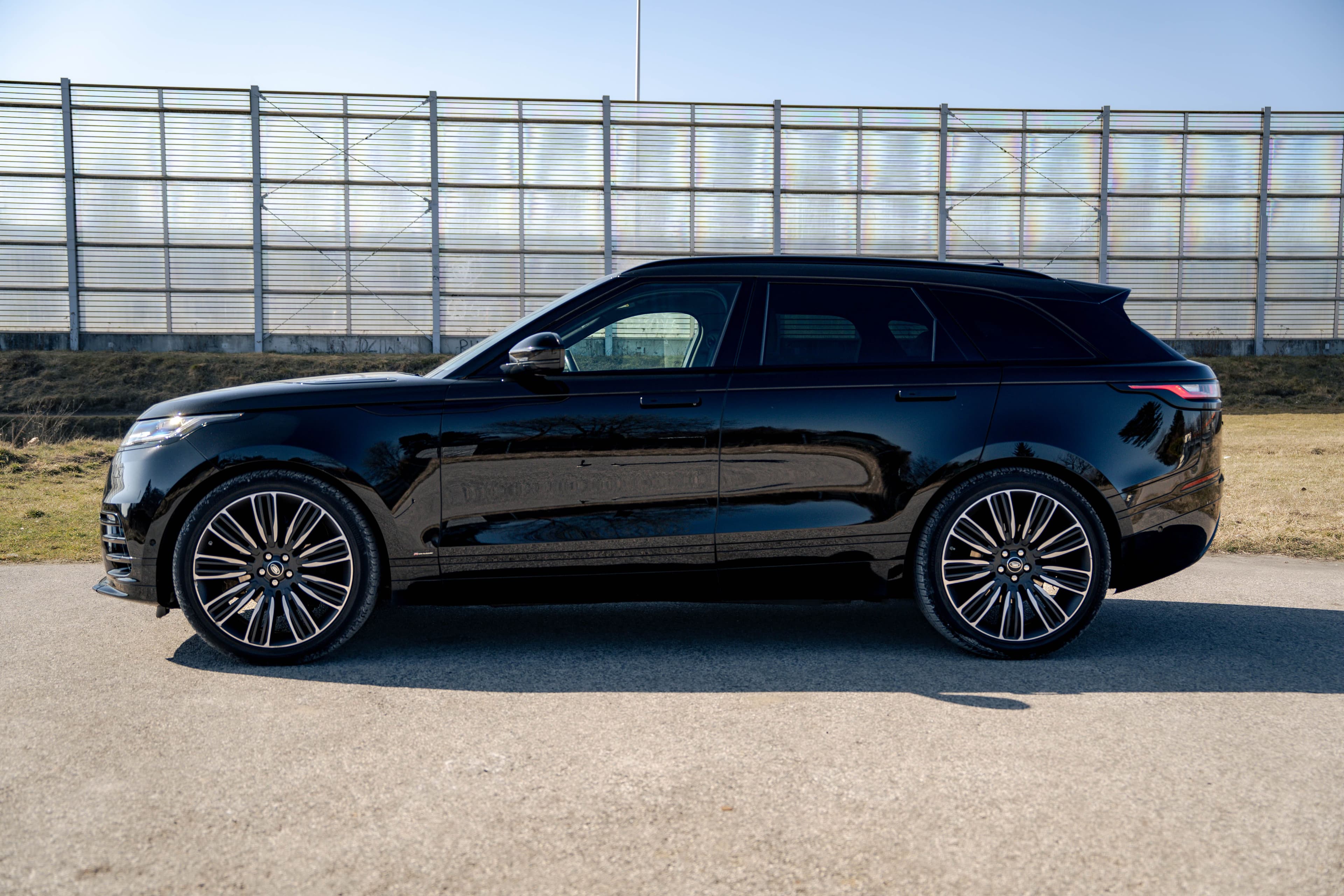 Land Rover Range Rover Velar zdjęcie 10