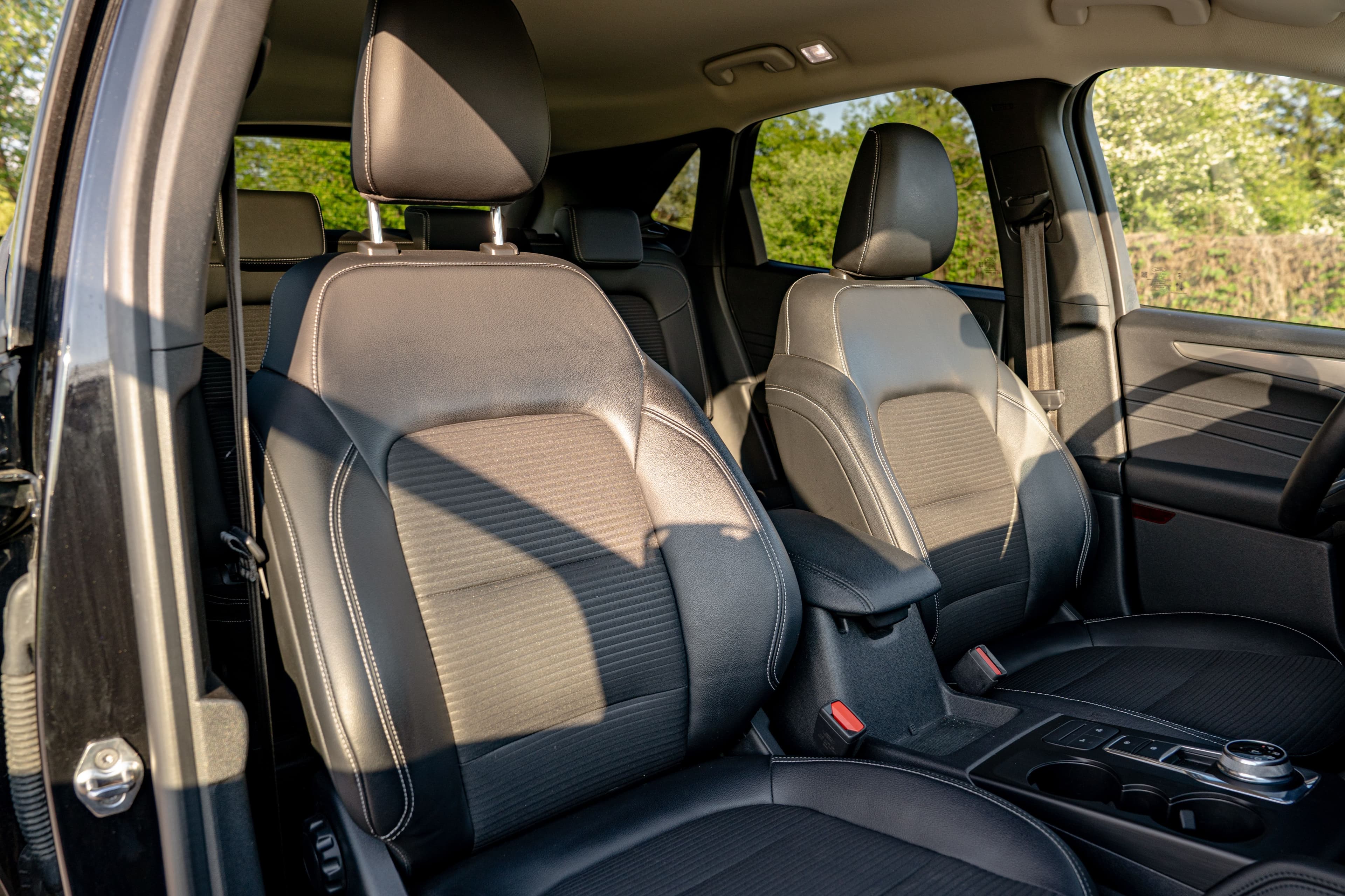 Ford Kuga zdjęcie 22