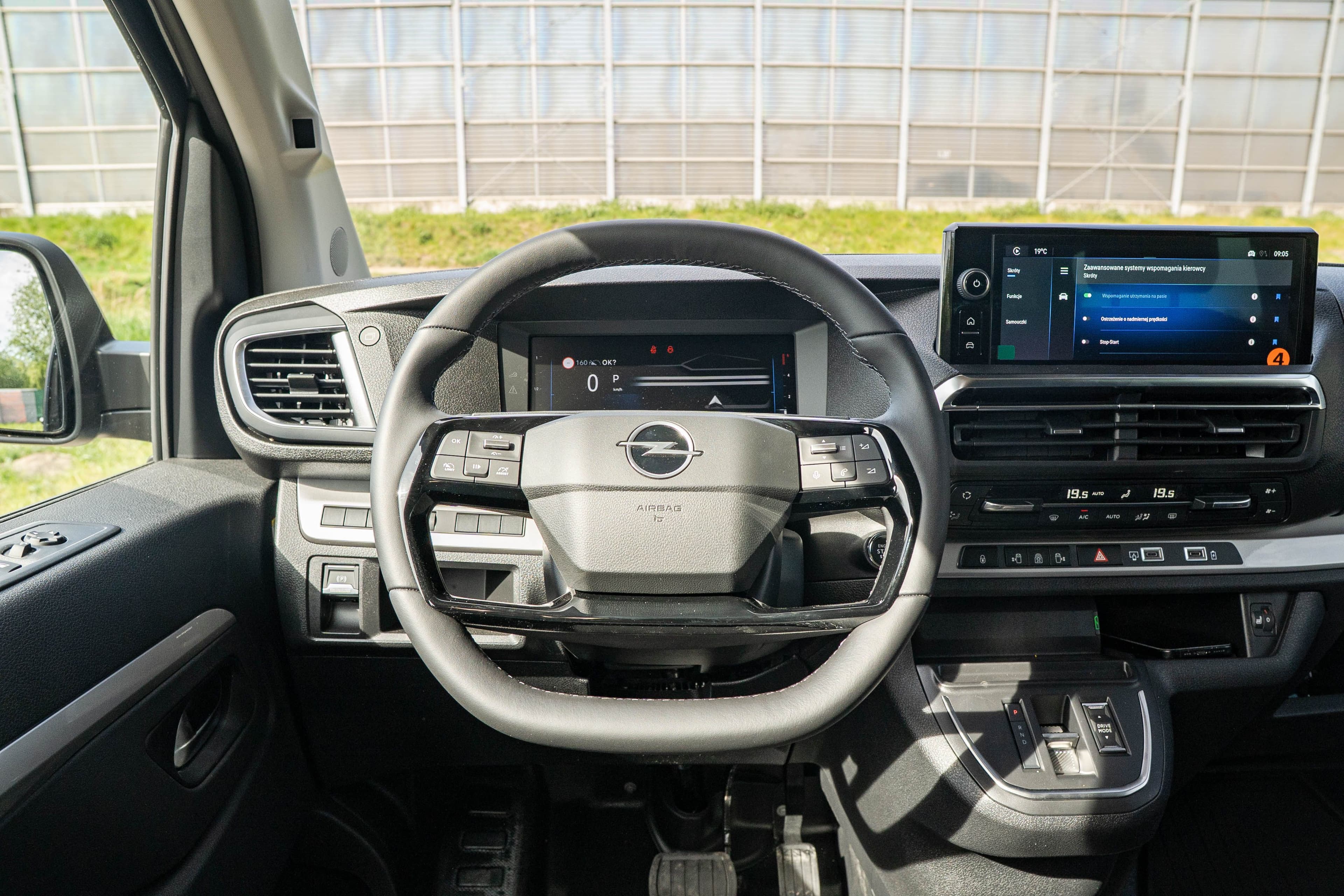 Opel Zafira zdjęcie 16