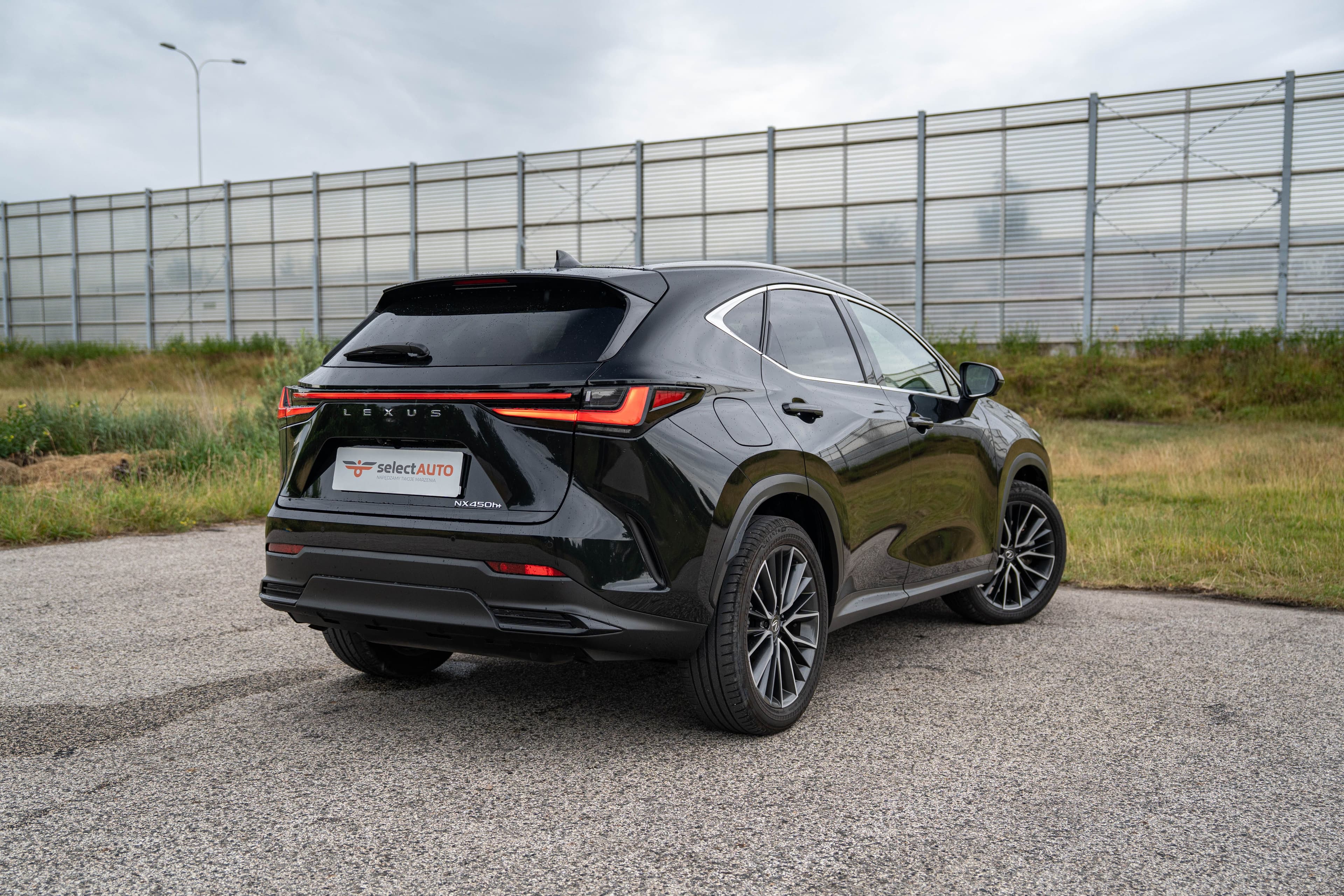 Lexus NX zdjęcie 6