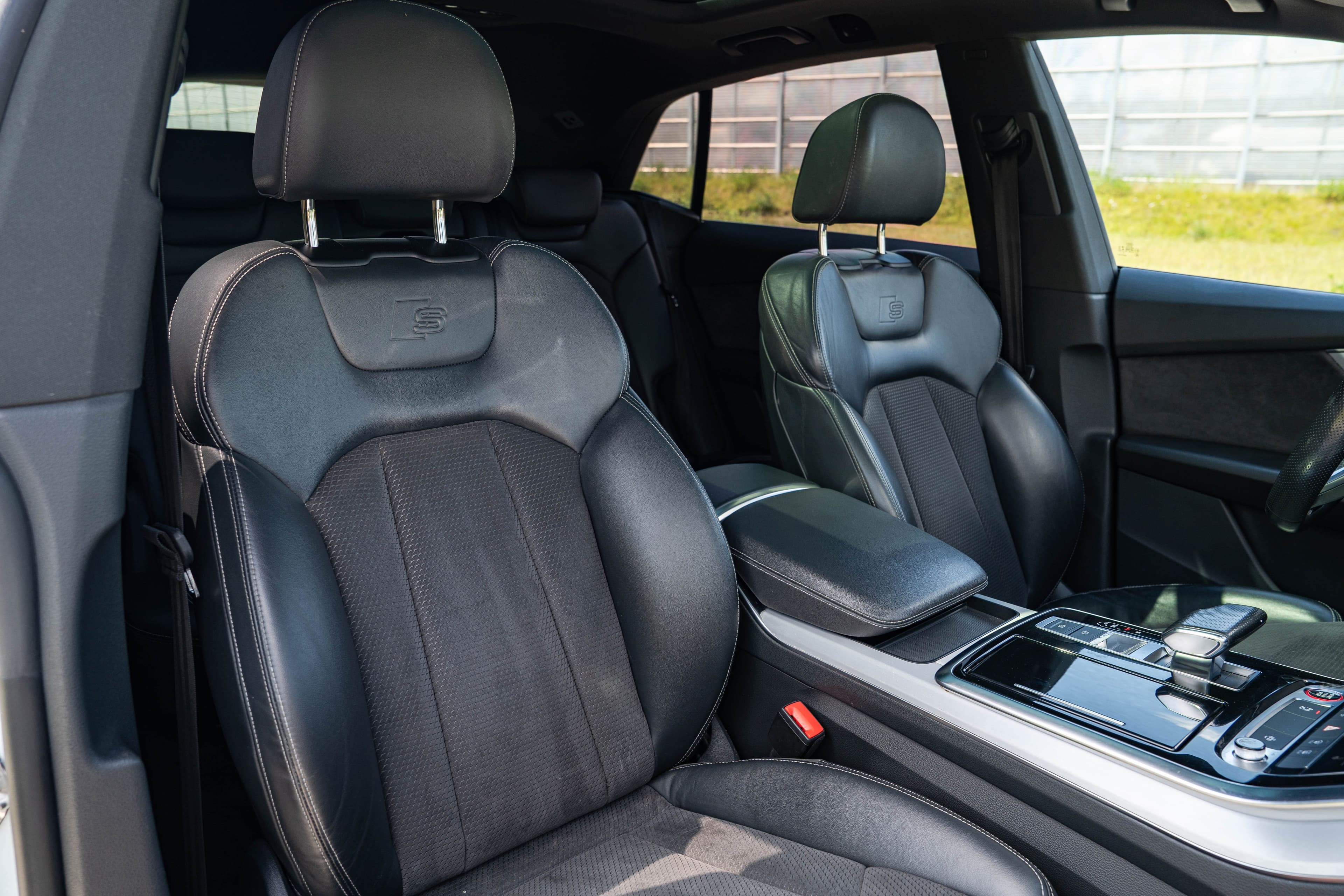 Audi SQ8 zdjęcie 23