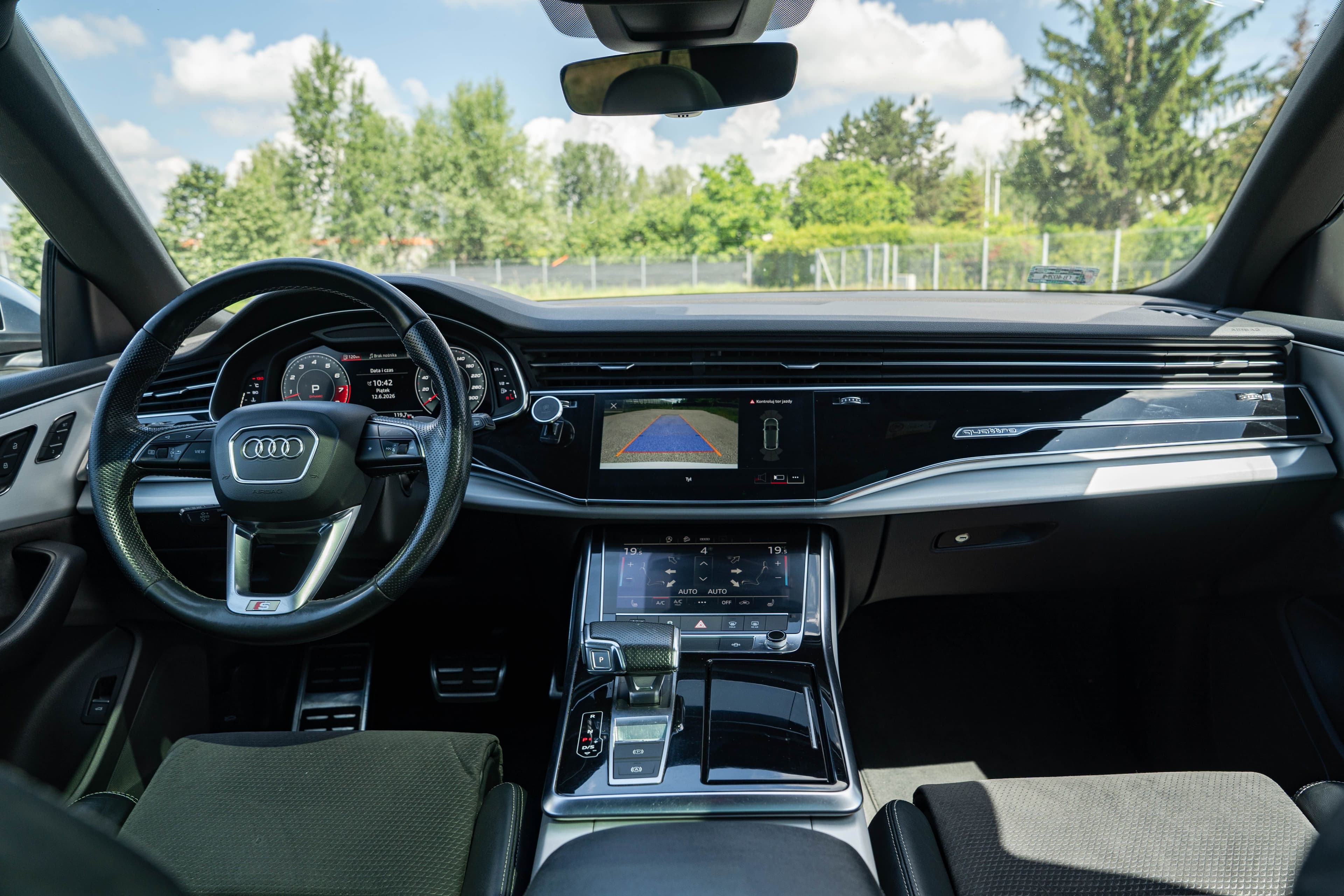 Audi SQ8 zdjęcie 19
