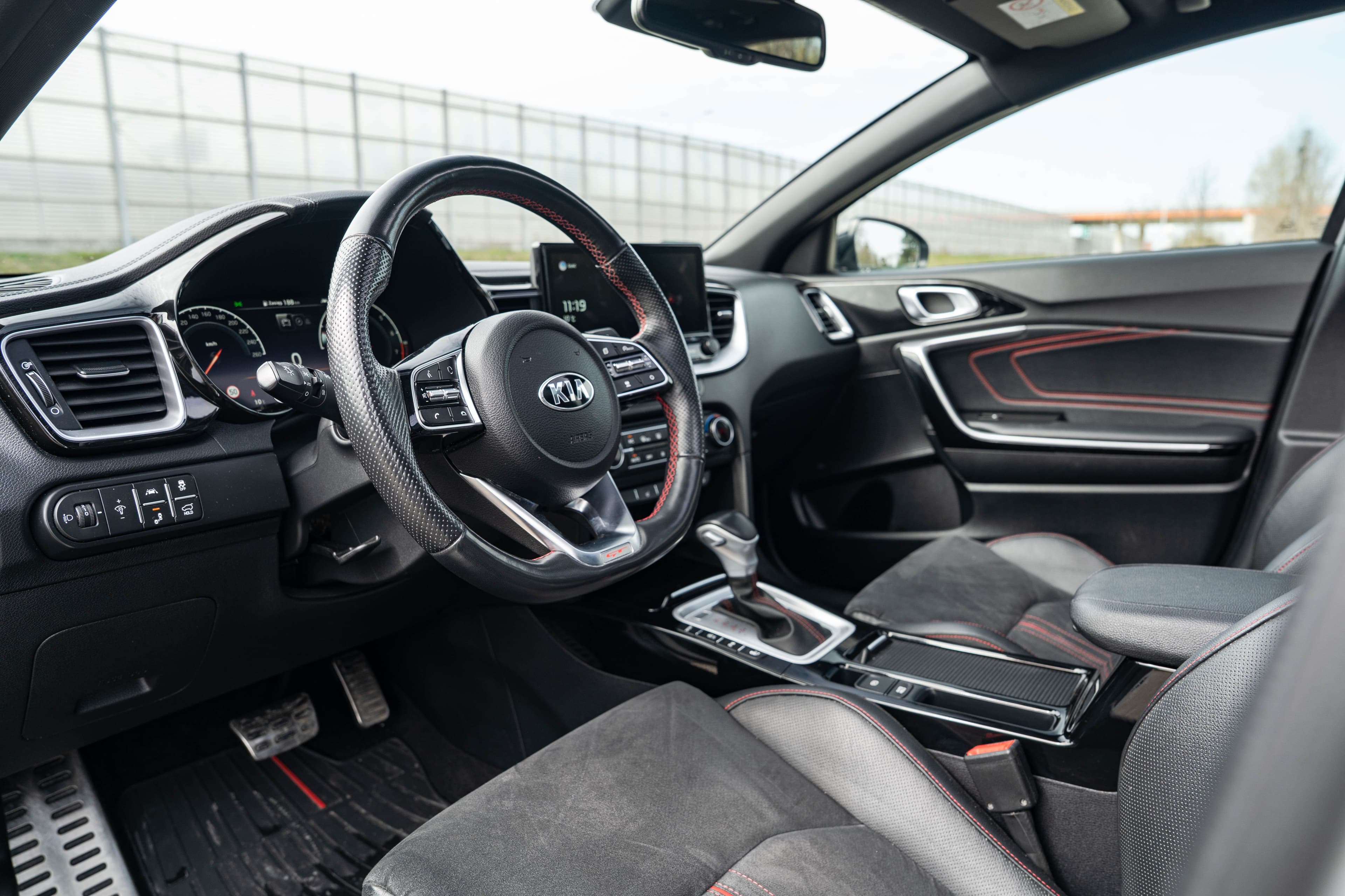 Kia Proceed zdjęcie 15