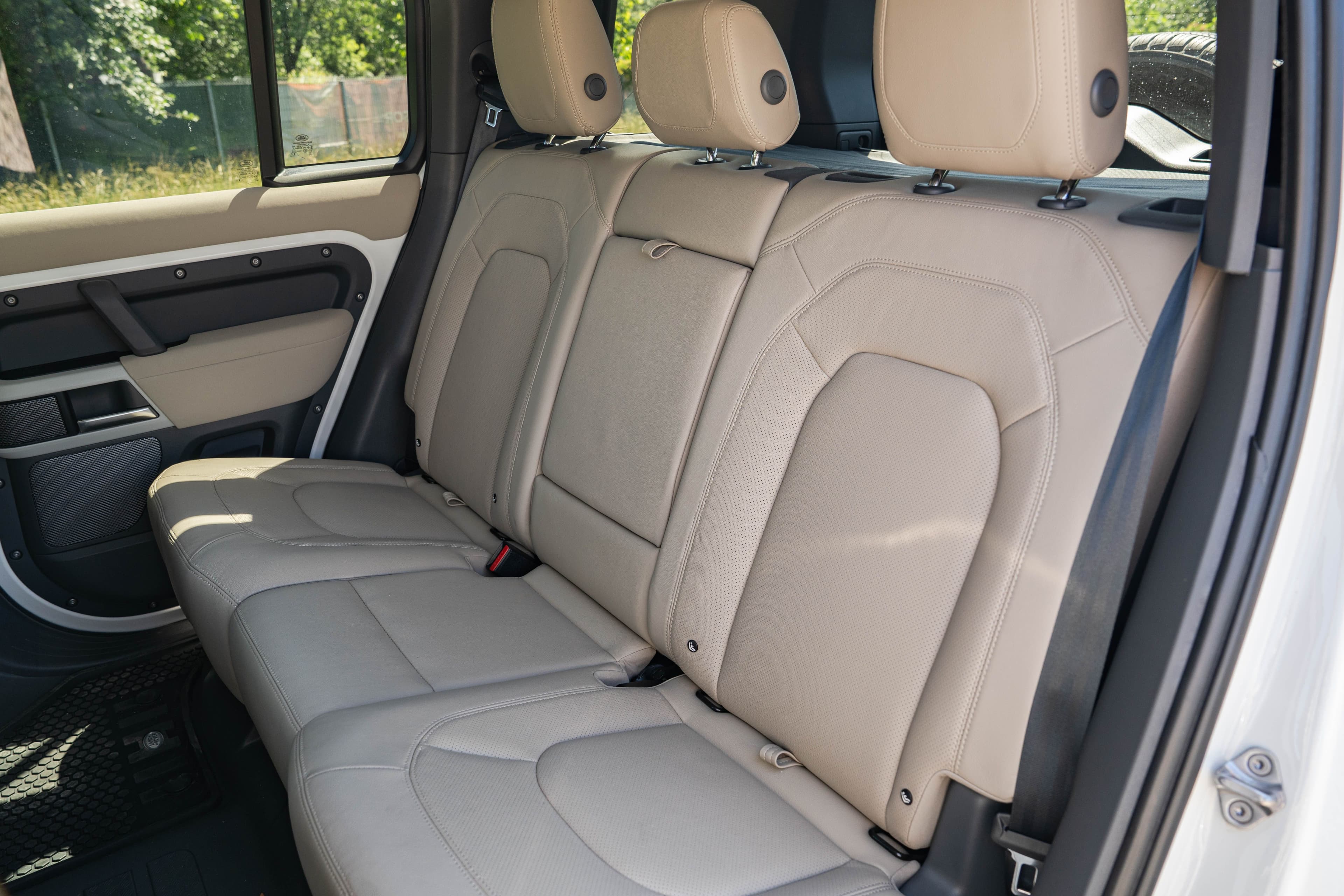 Land Rover Defender zdjęcie 30