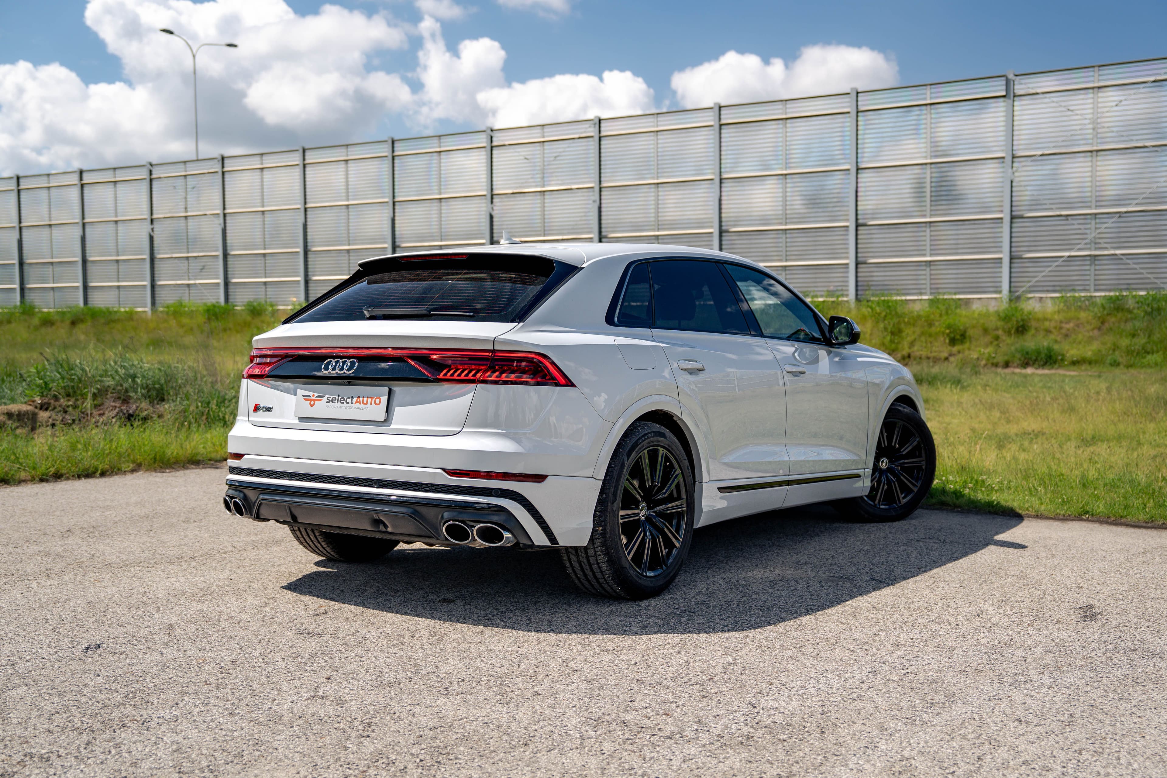 Audi SQ8 zdjęcie 6
