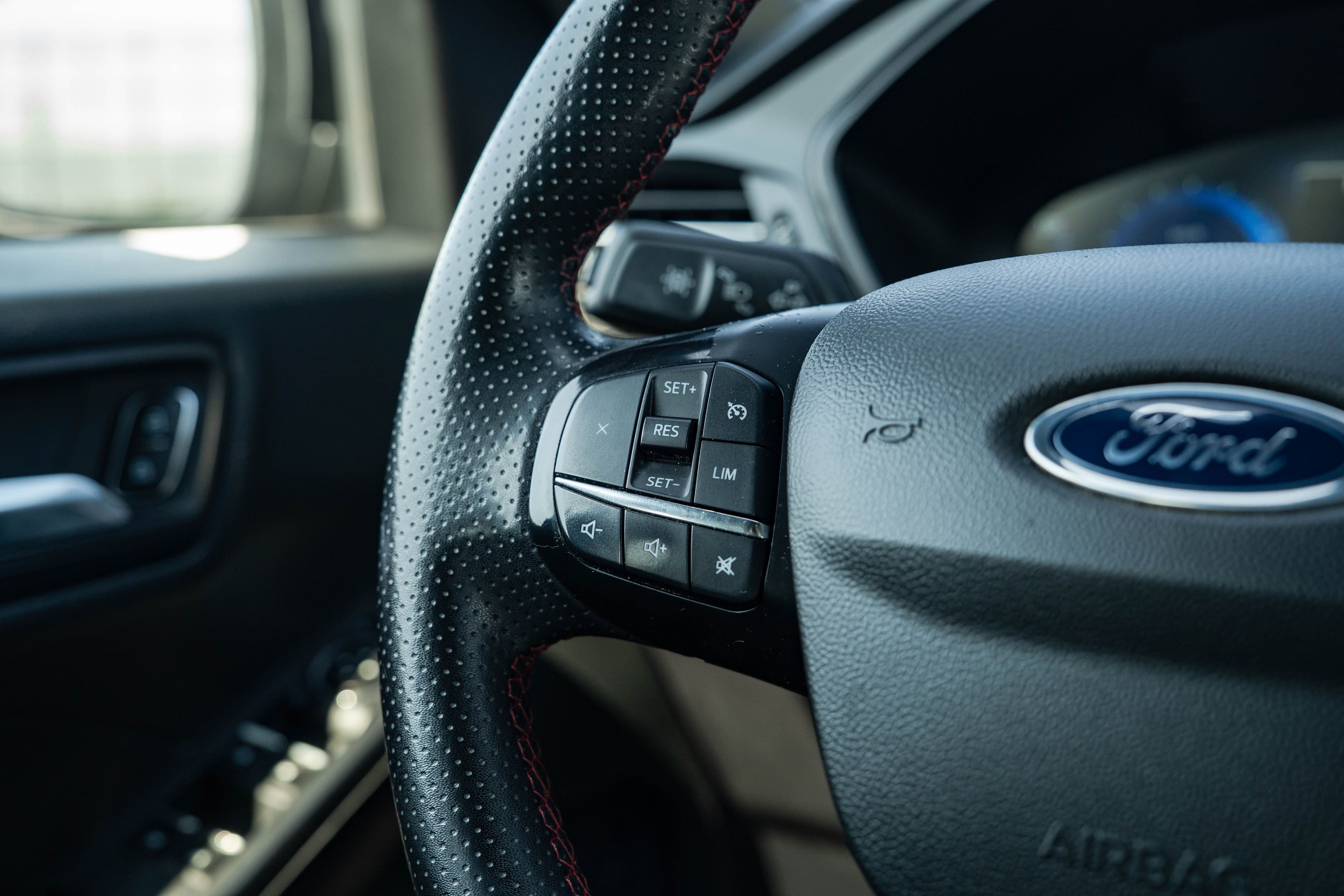Ford Kuga zdjęcie 18