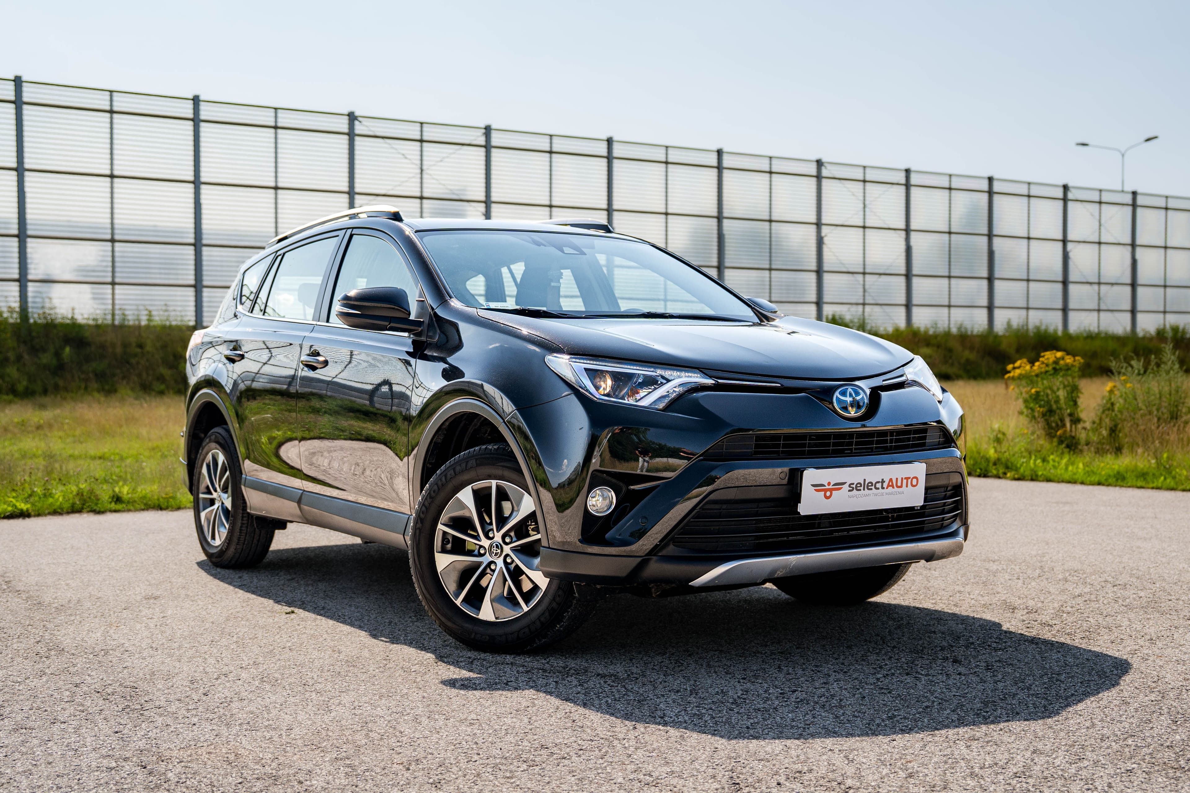Toyota RAV4 (2018) — zdjęcie 3