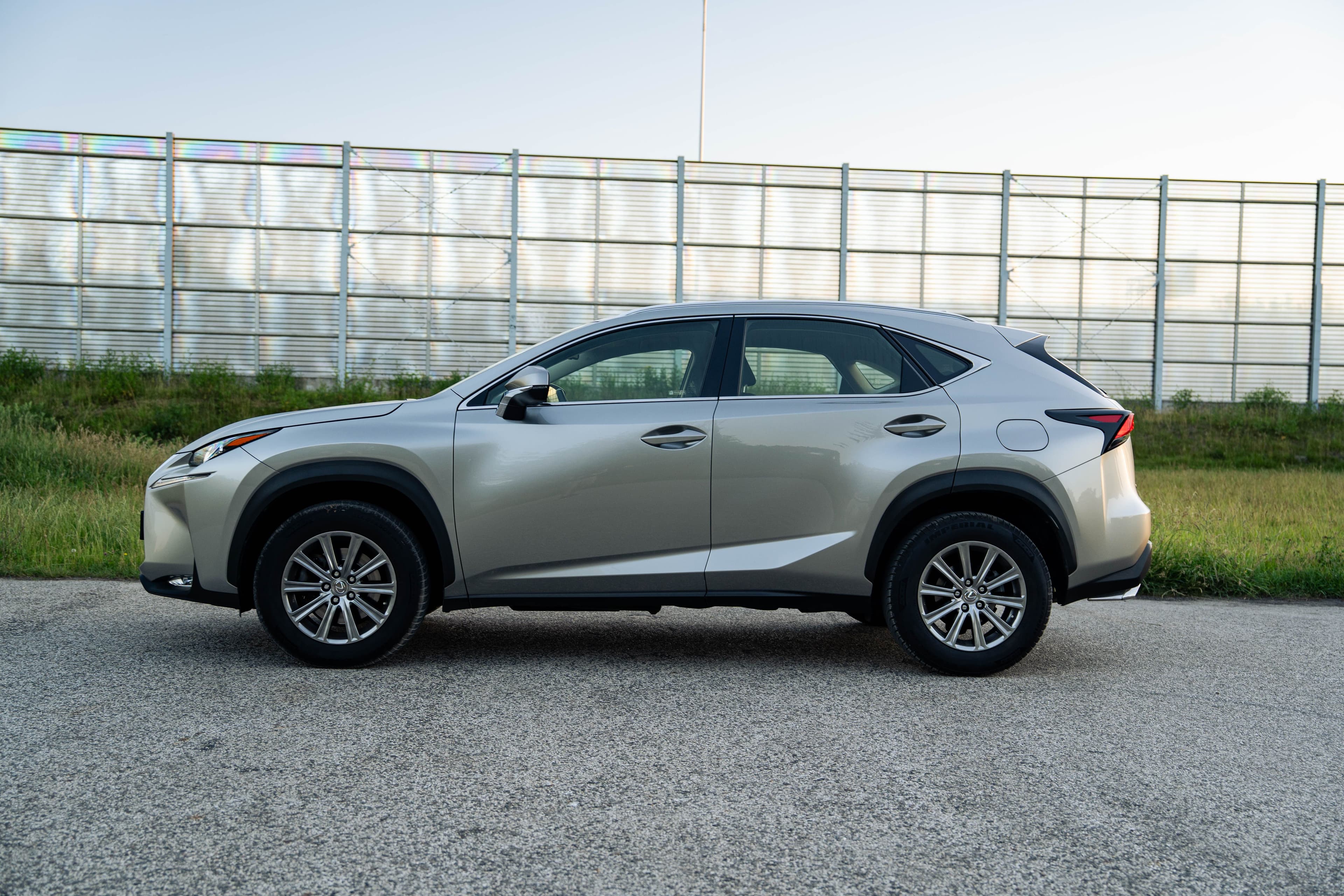 Lexus NX zdjęcie 10