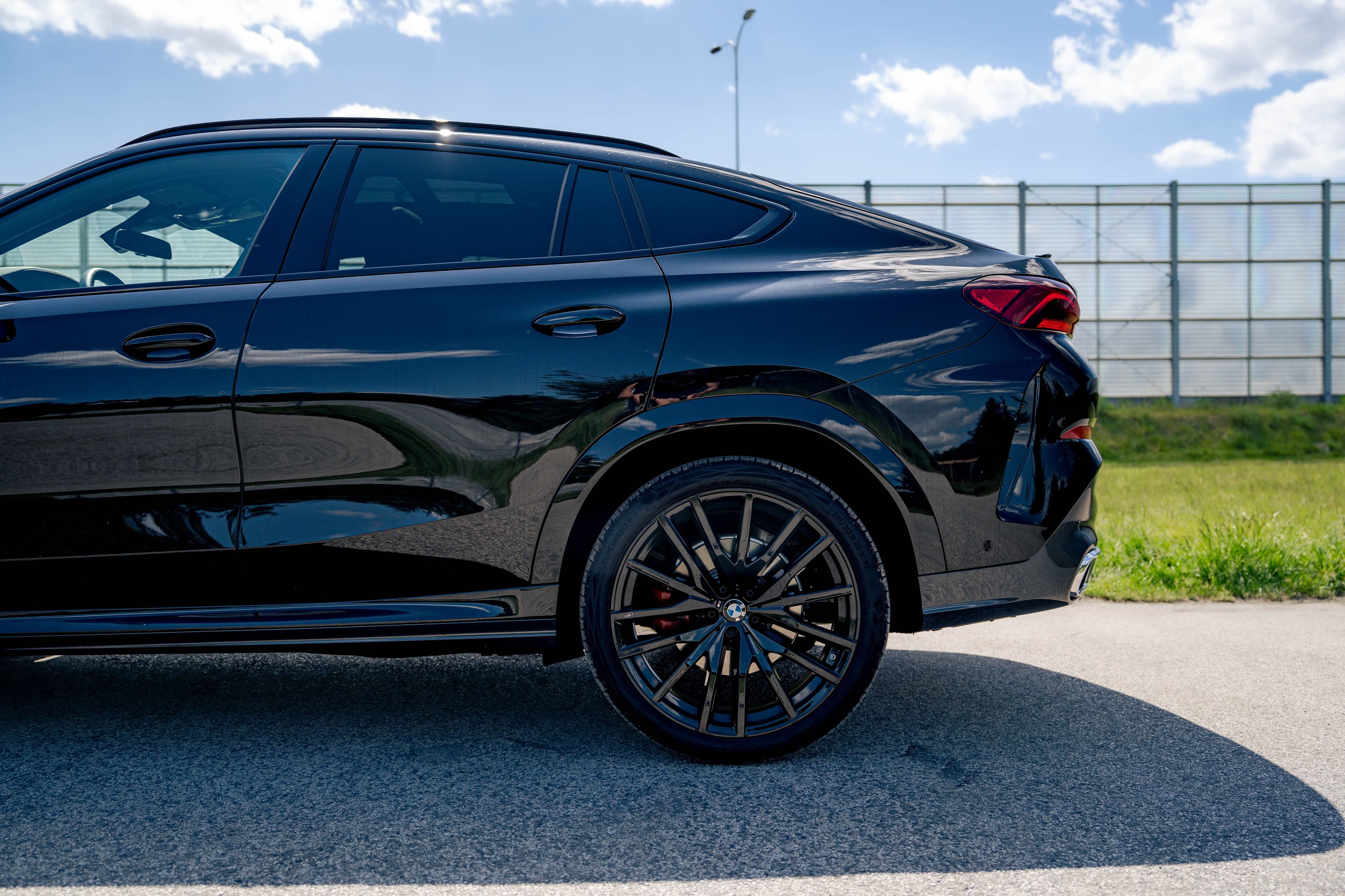 BMW X6 zdjęcie 11