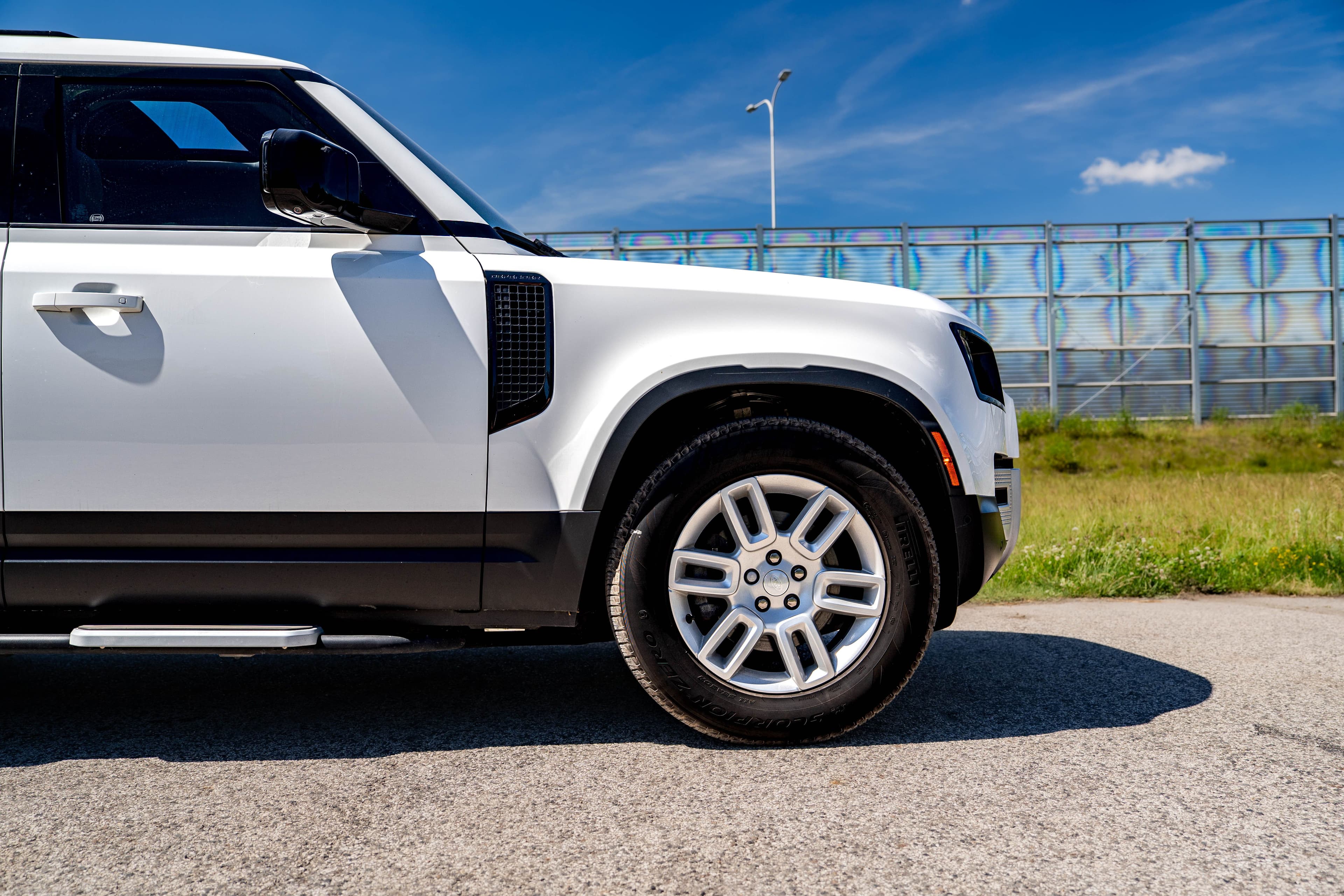 Land Rover Defender zdjęcie 8
