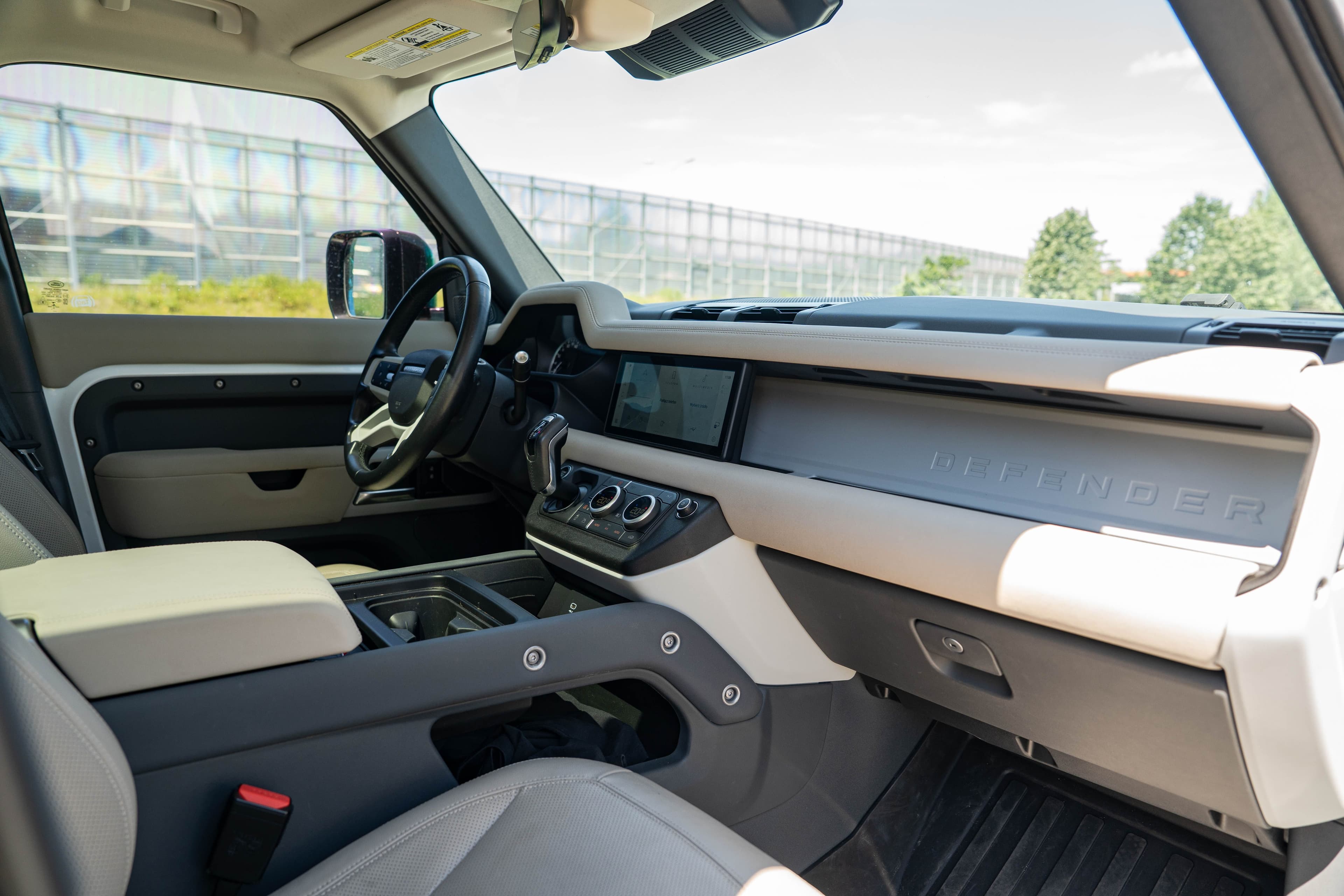 Land Rover Defender zdjęcie 25