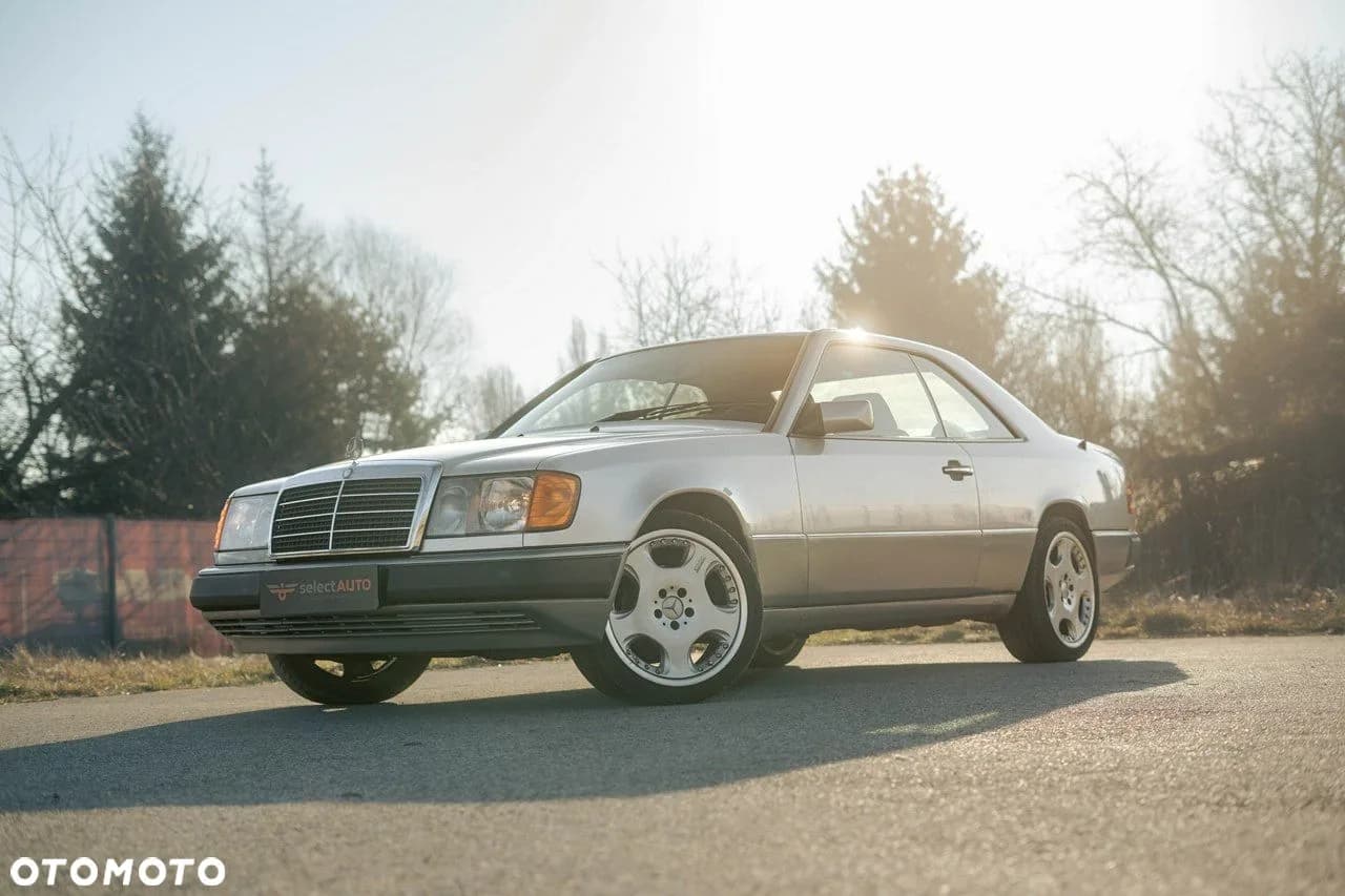Mercedes-Benz Klasa E zdjęcie 14