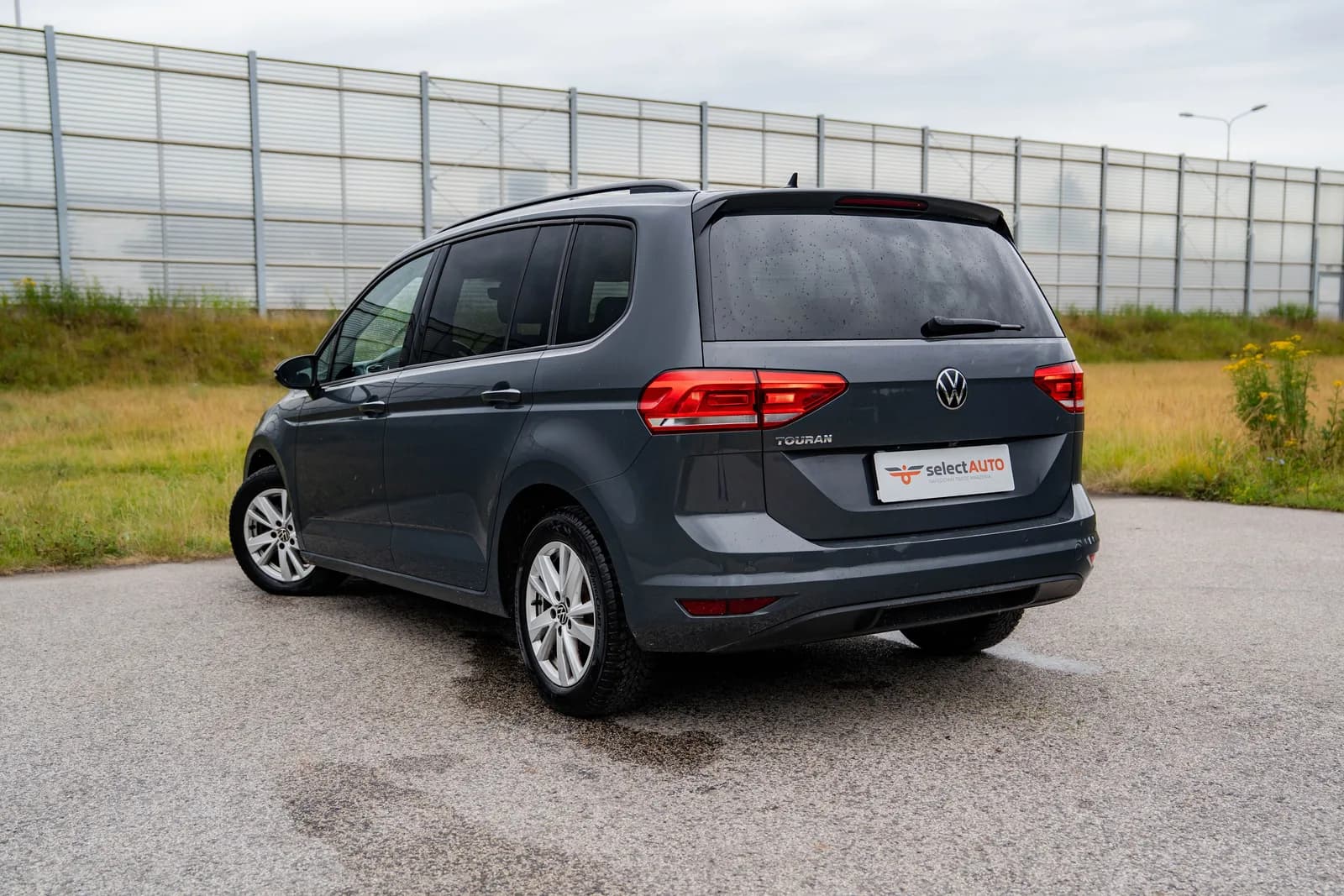 Volkswagen Touran zdjęcie 4