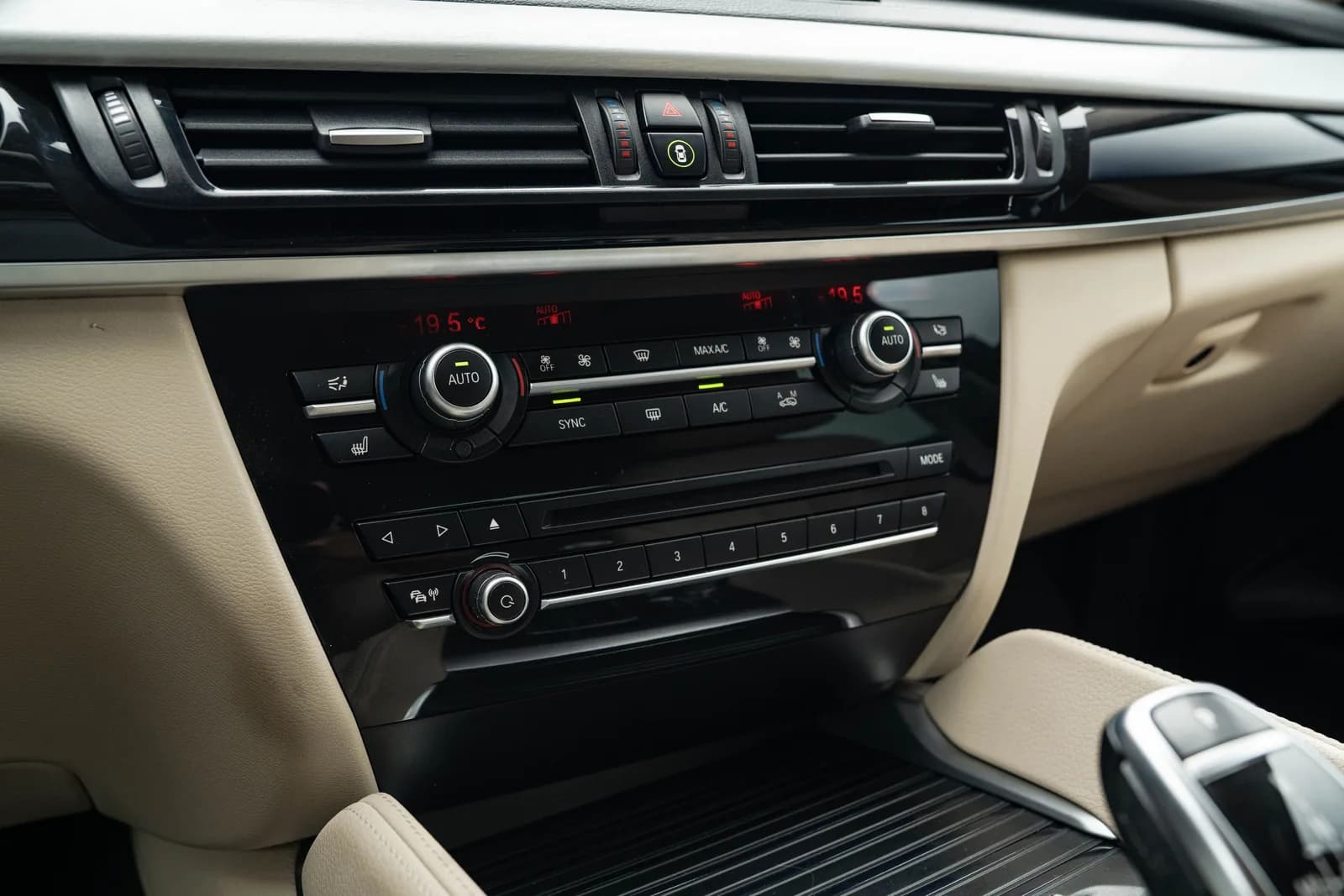 BMW X6 zdjęcie 19