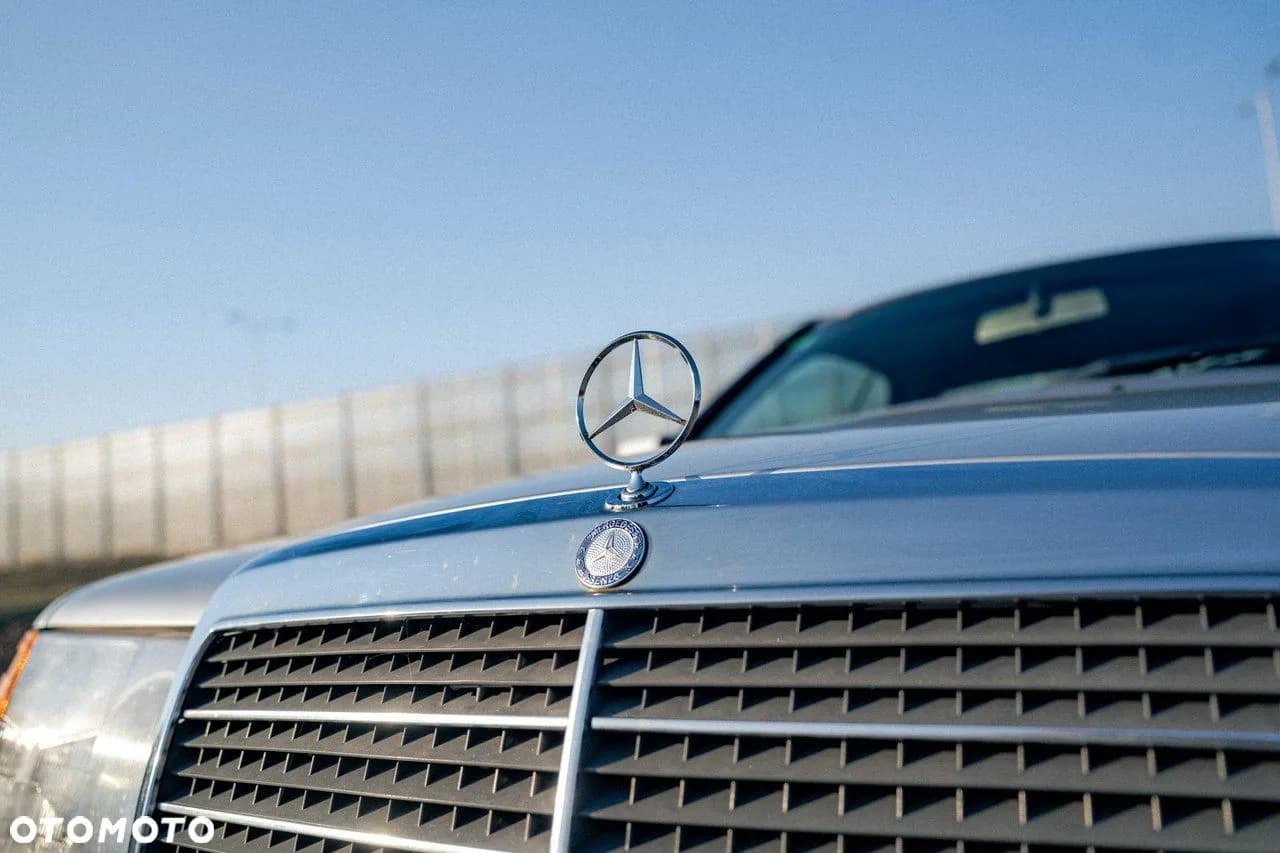 Mercedes-Benz Klasa E zdjęcie 18