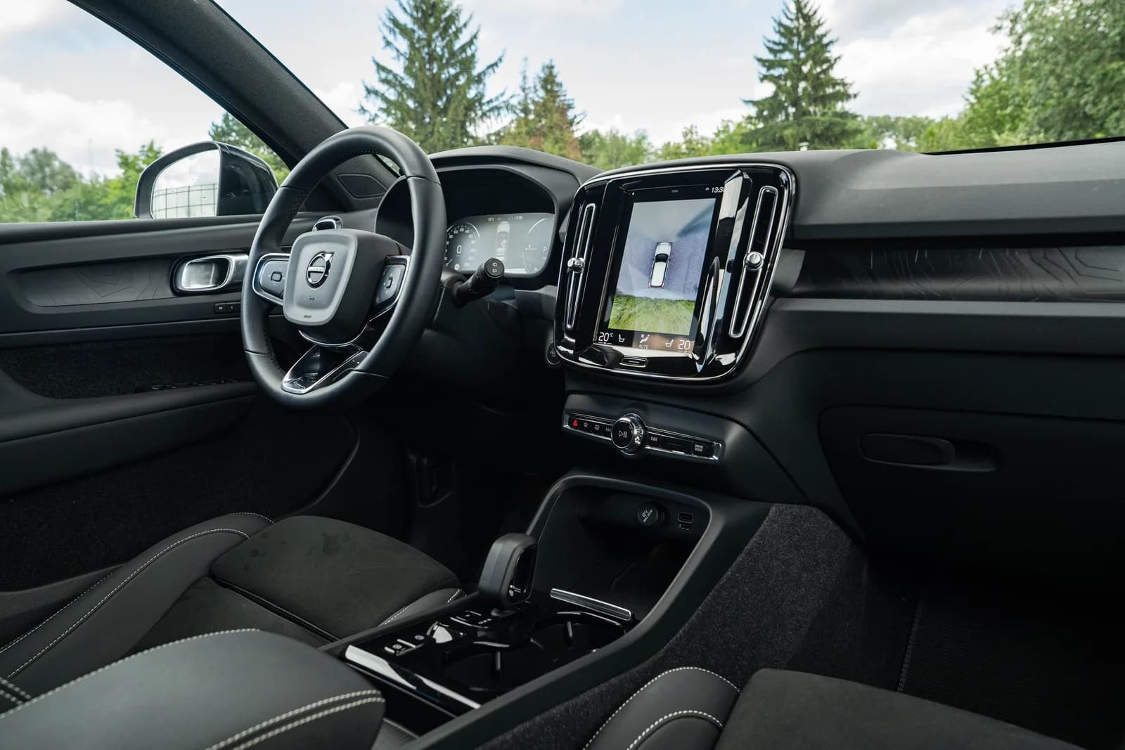 Volvo XC 40 zdjęcie 21