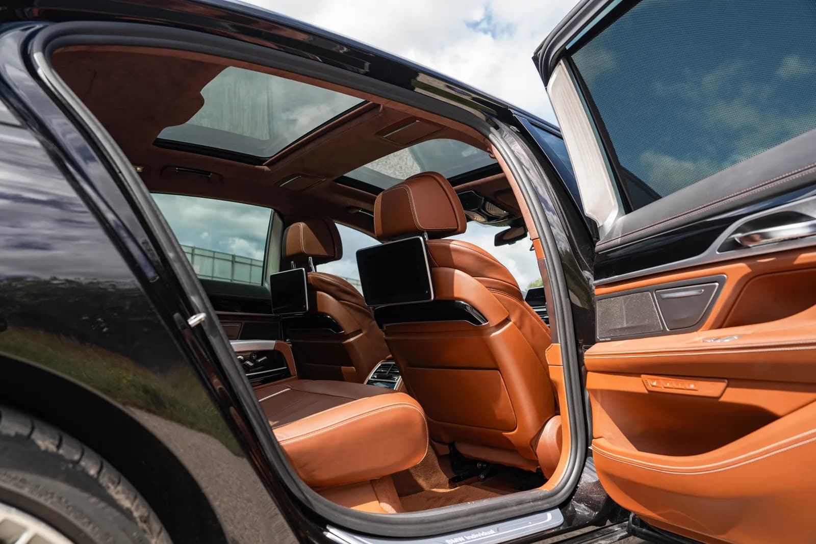 BMW Seria 7 zdjęcie 27
