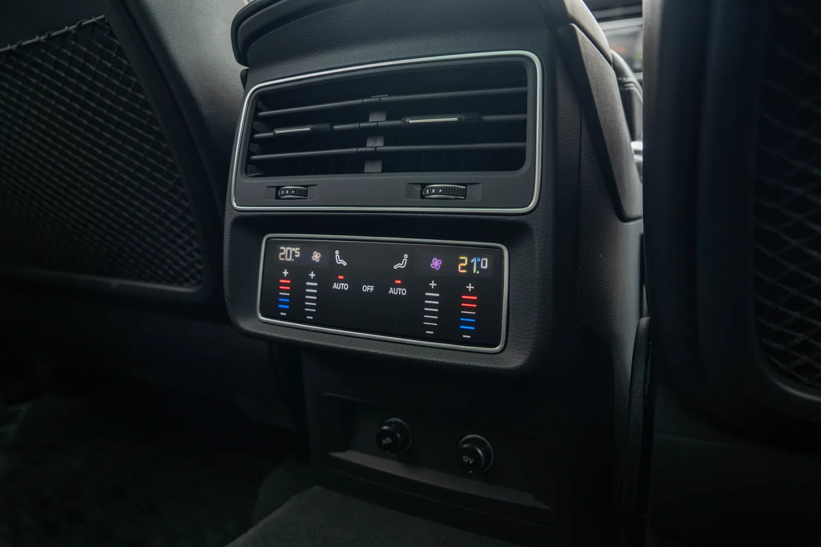 Audi SQ7 zdjęcie 29
