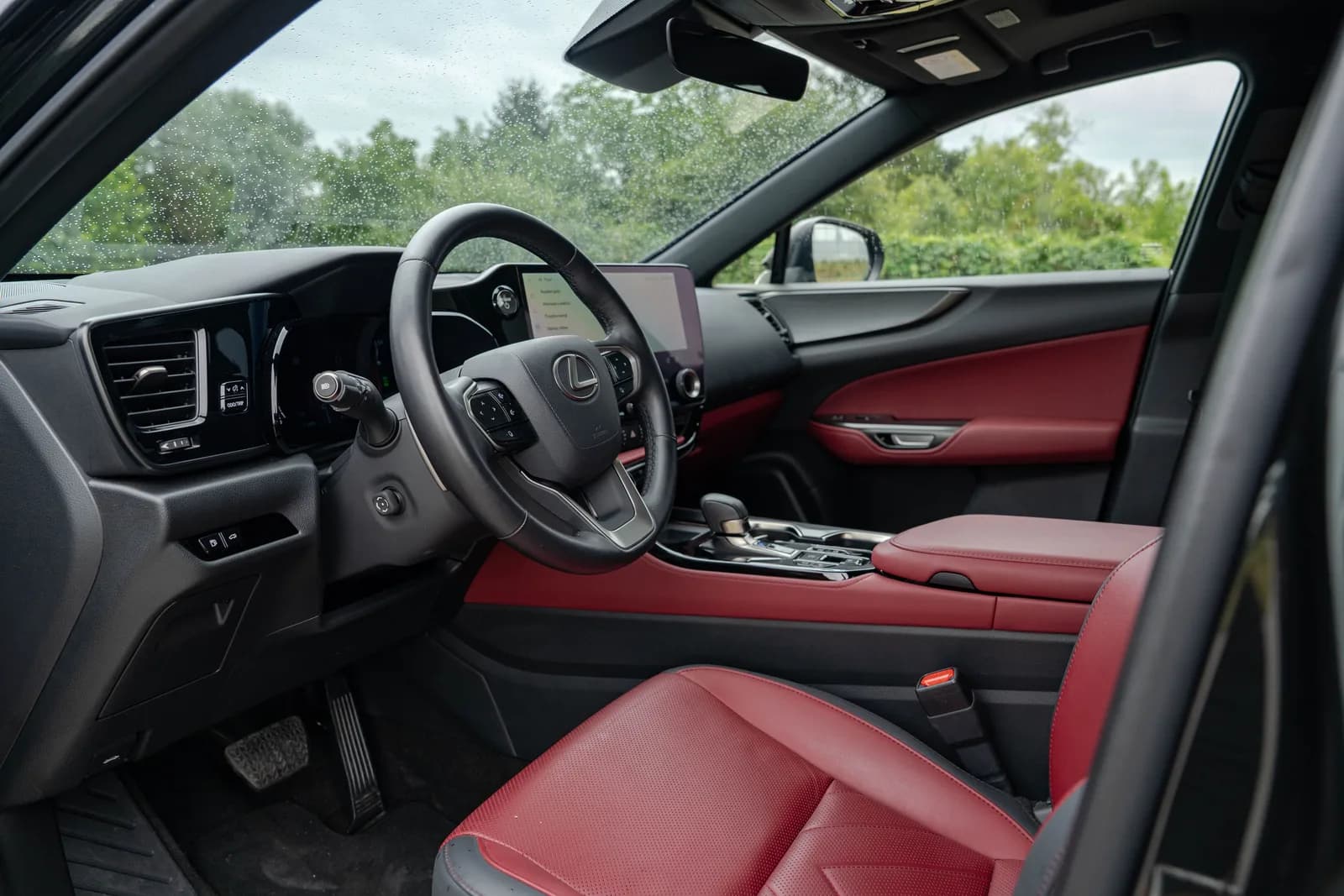 Lexus NX zdjęcie 17