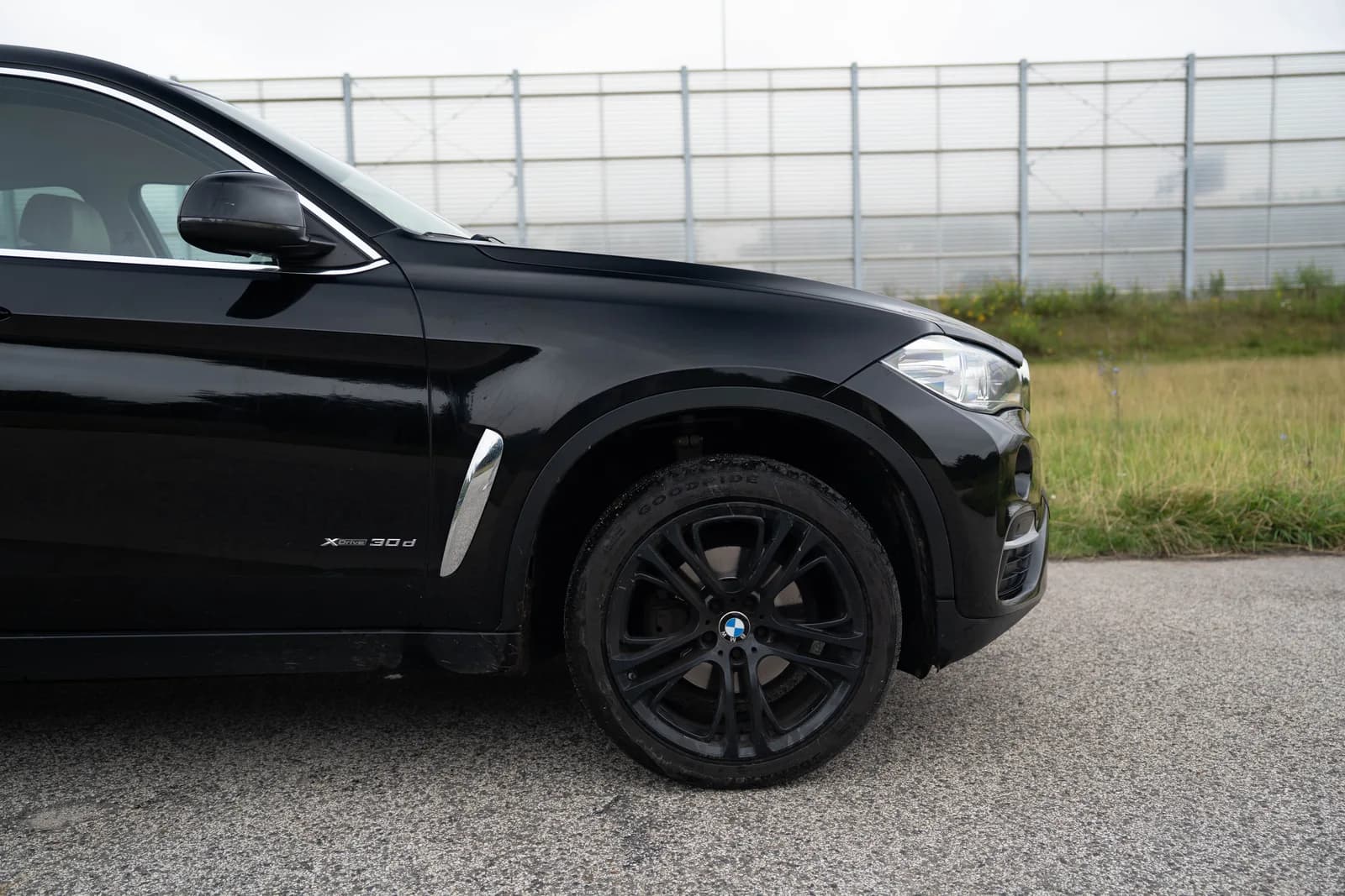 BMW X6 zdjęcie 8