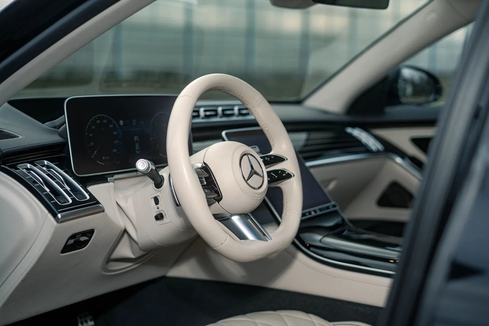 Mercedes-Benz Klasa S zdjęcie 18