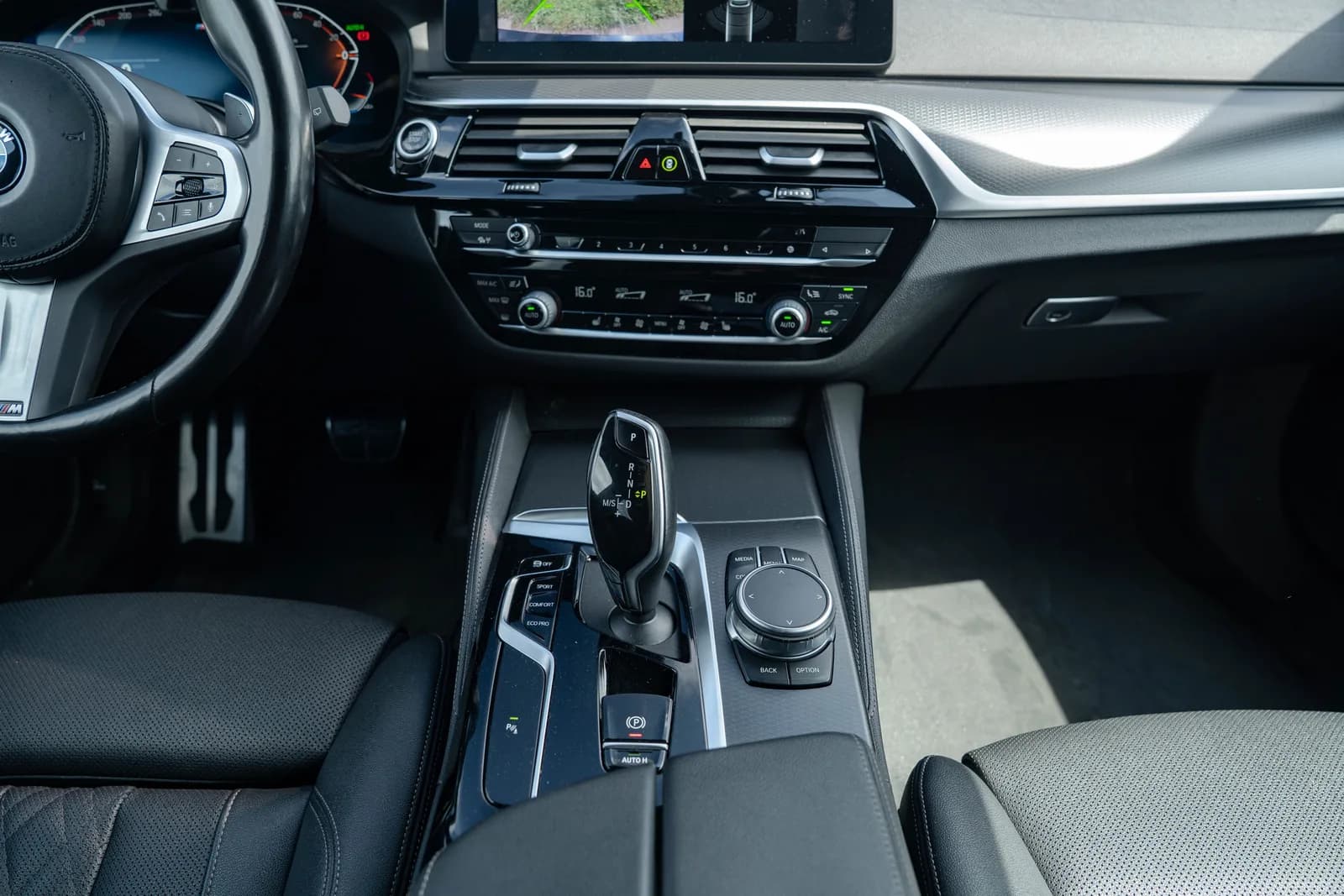 BMW Seria 5 zdjęcie 20