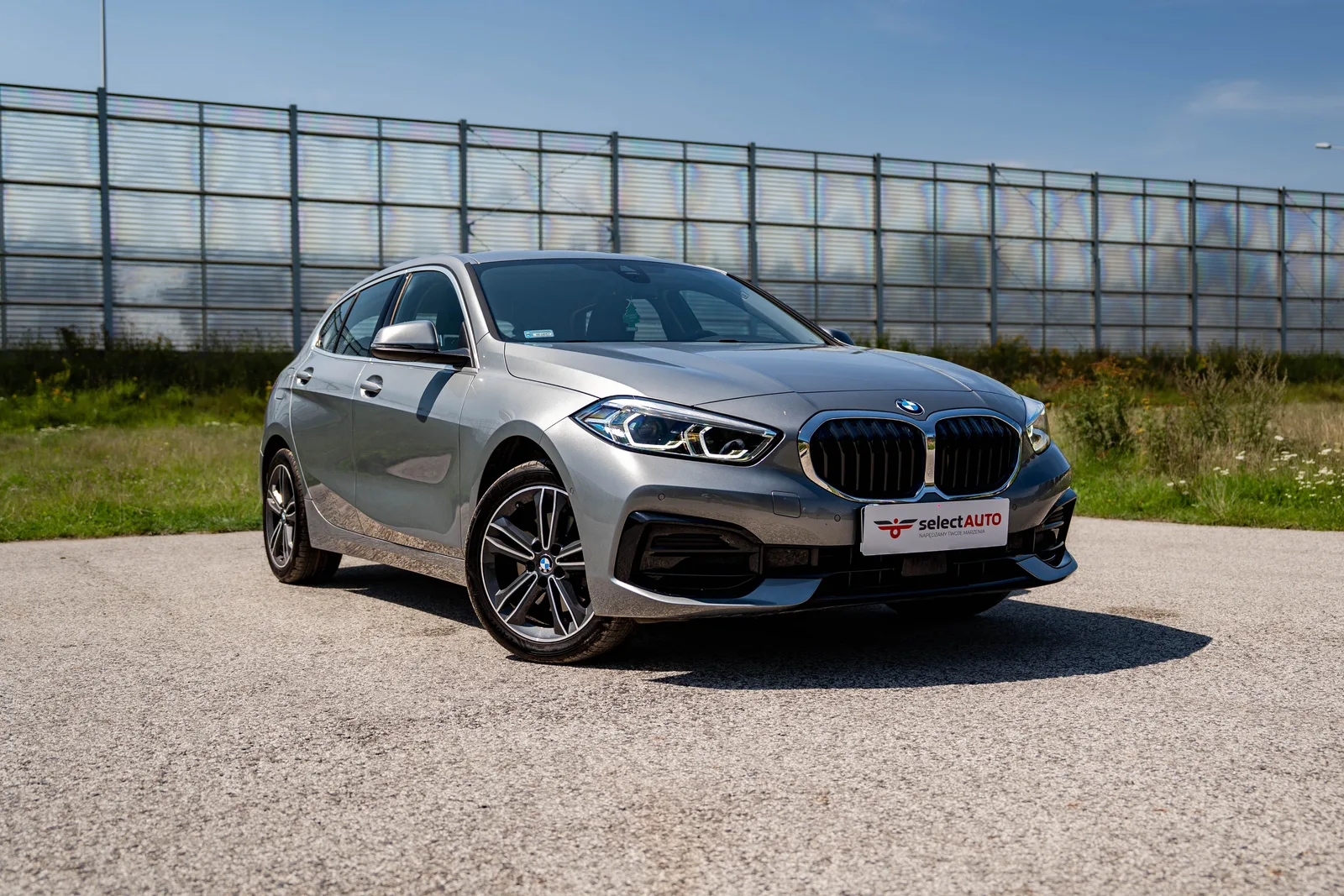 BMW Seria 1 (2022) — zdjęcie 3