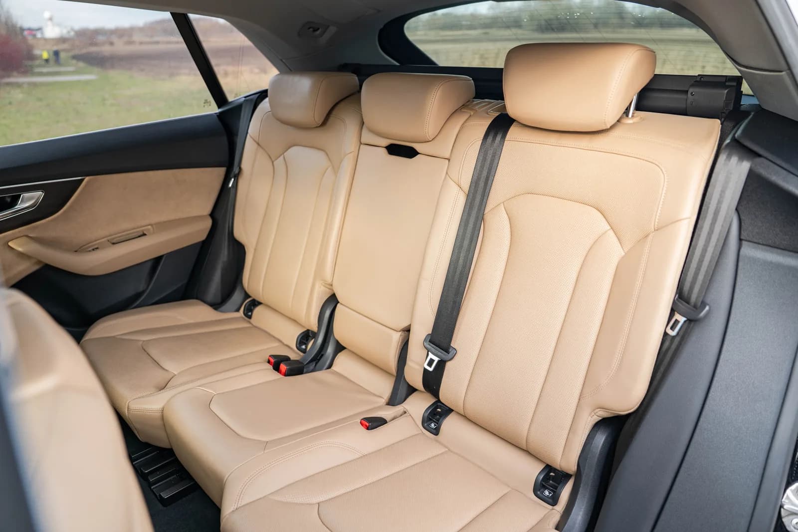 Audi Q8 zdjęcie 23