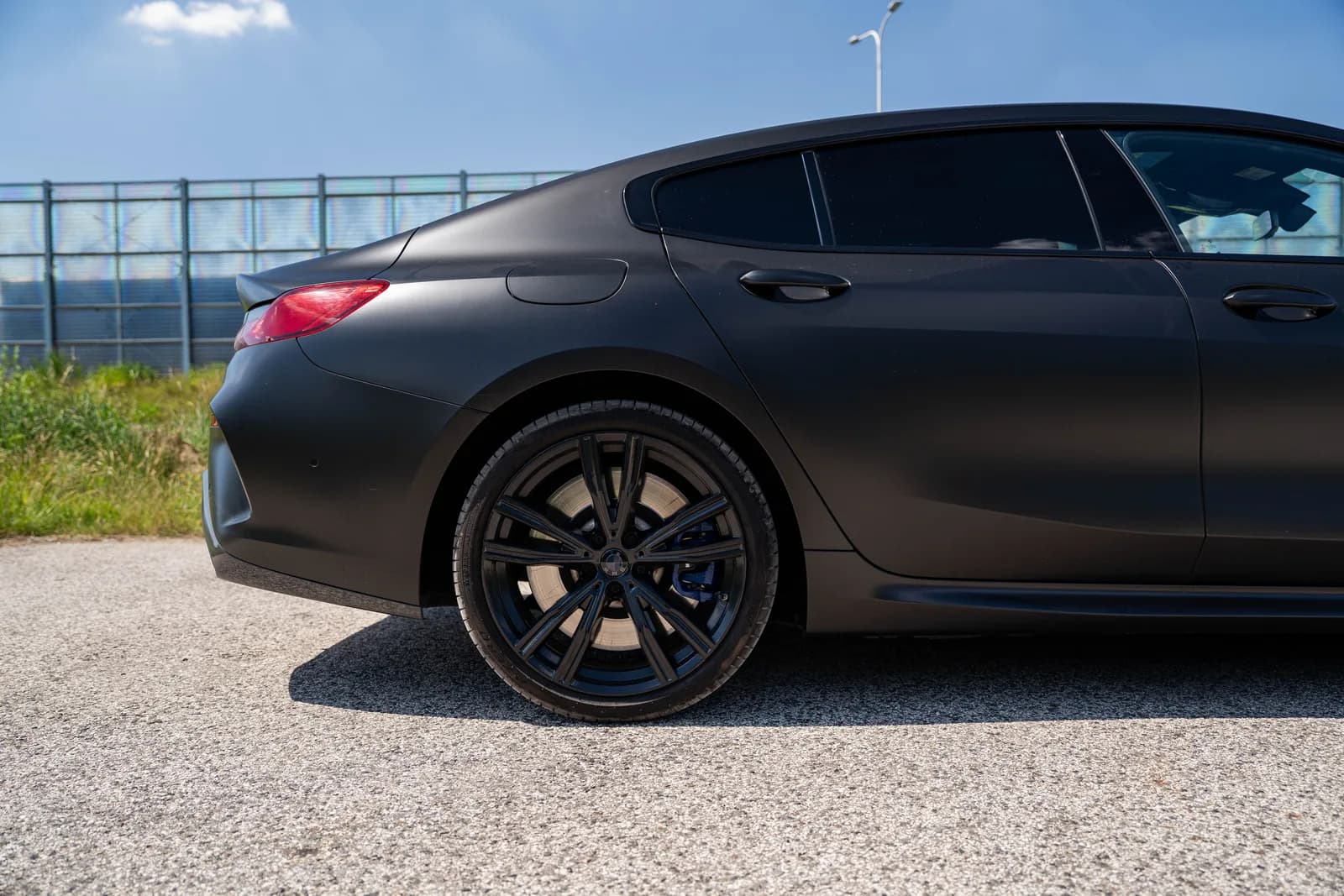 BMW Seria 8 zdjęcie 7