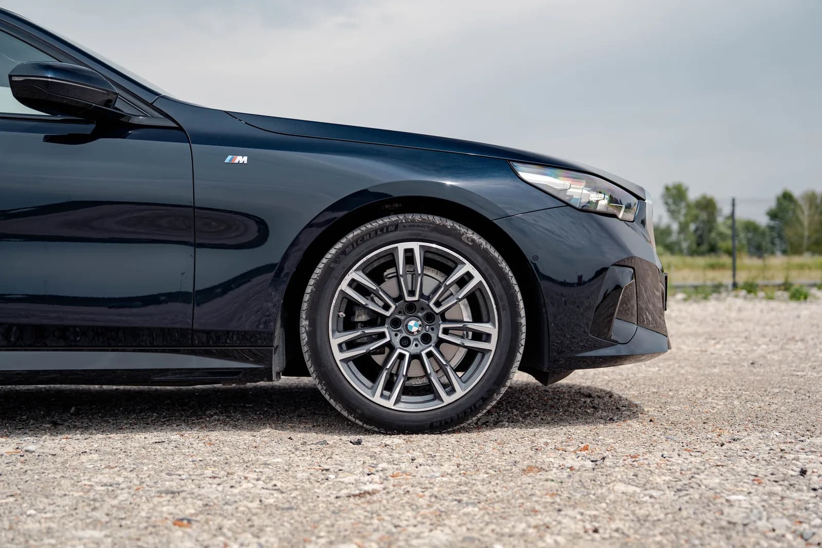 BMW Seria 5 zdjęcie 11