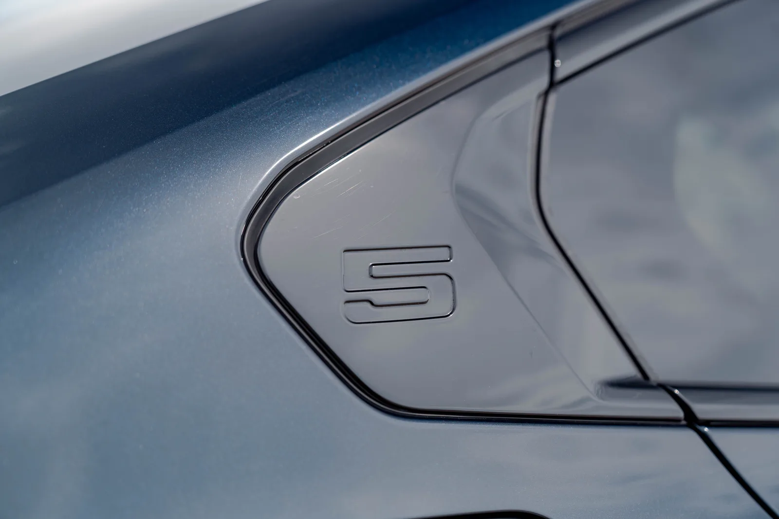 BMW Seria 5 zdjęcie 18