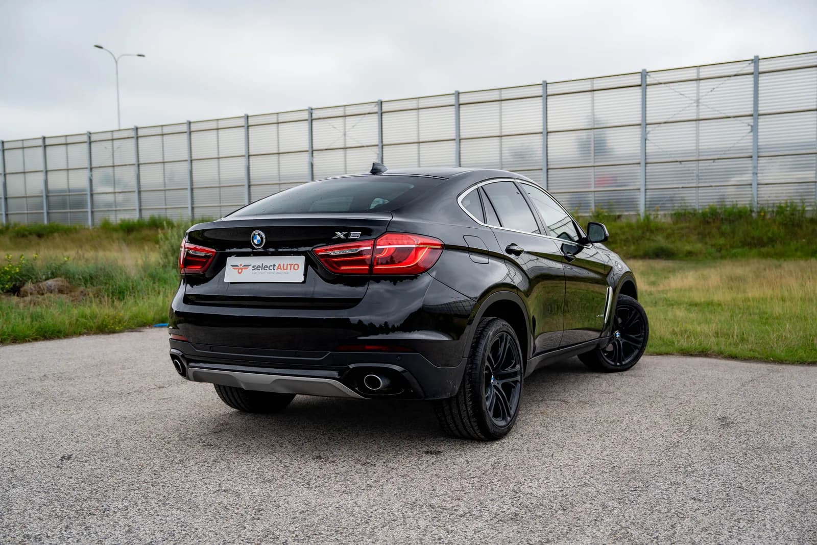 BMW X6 zdjęcie 6