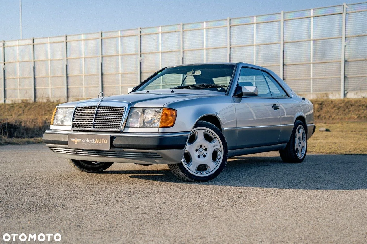 Mercedes-Benz Klasa E (1993)