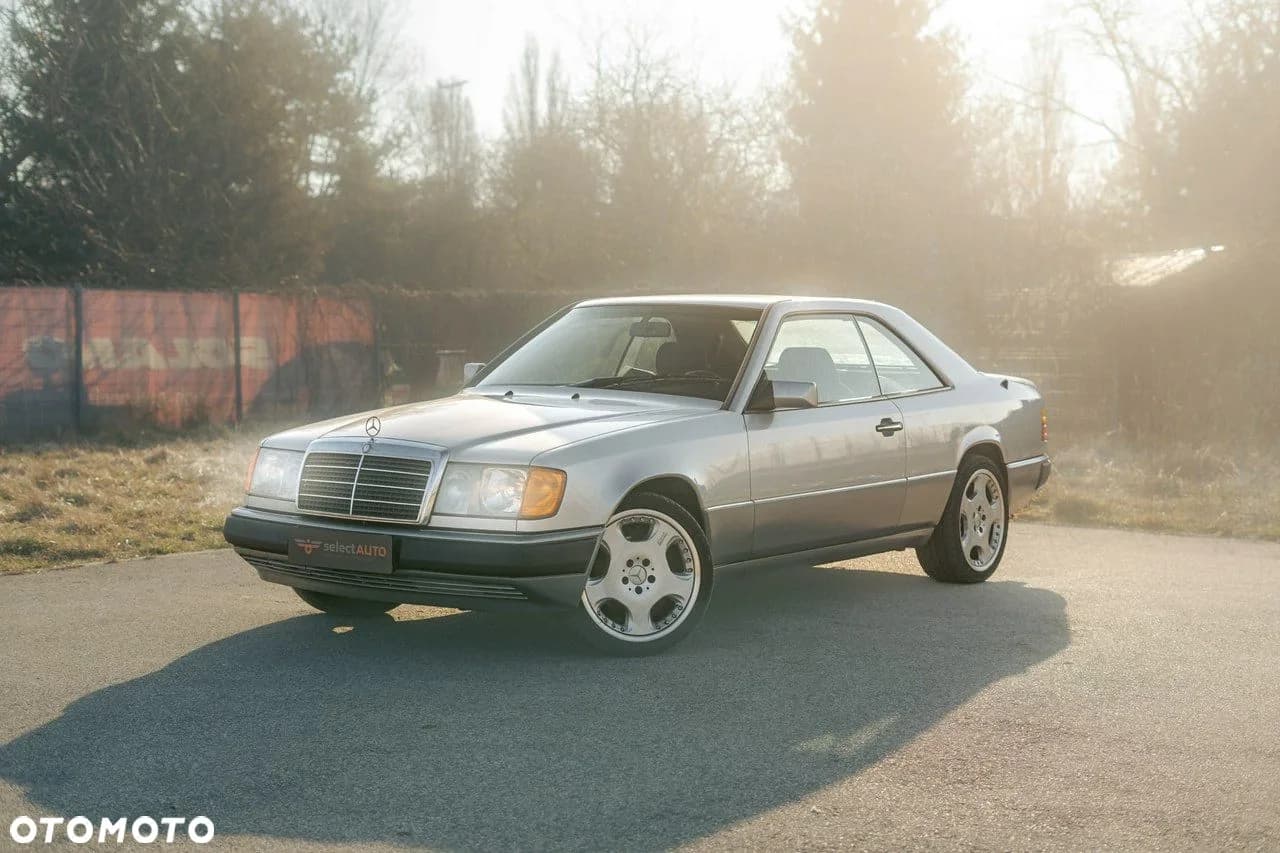 Mercedes-Benz Klasa E zdjęcie 15