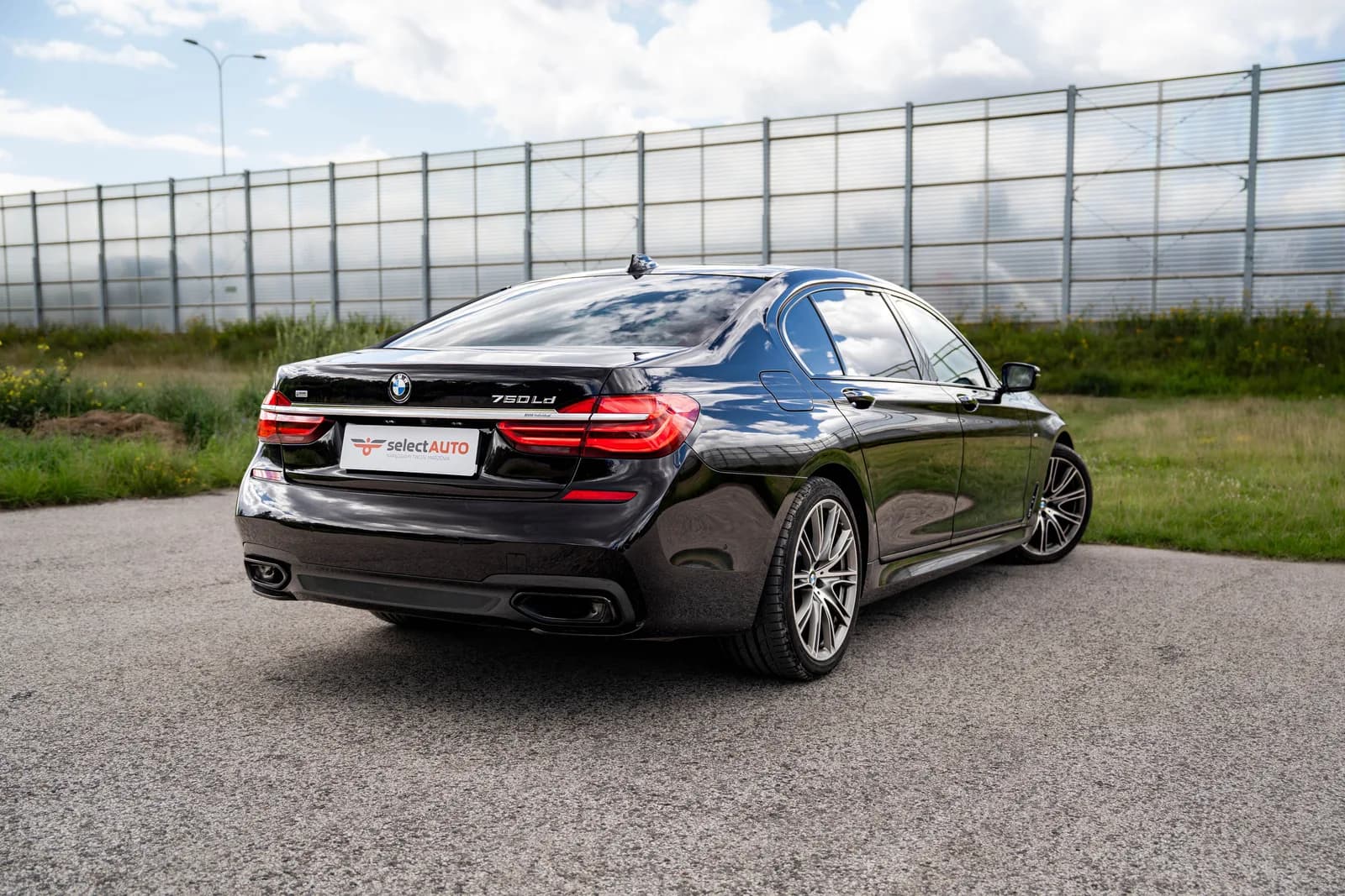 BMW Seria 7 zdjęcie 6