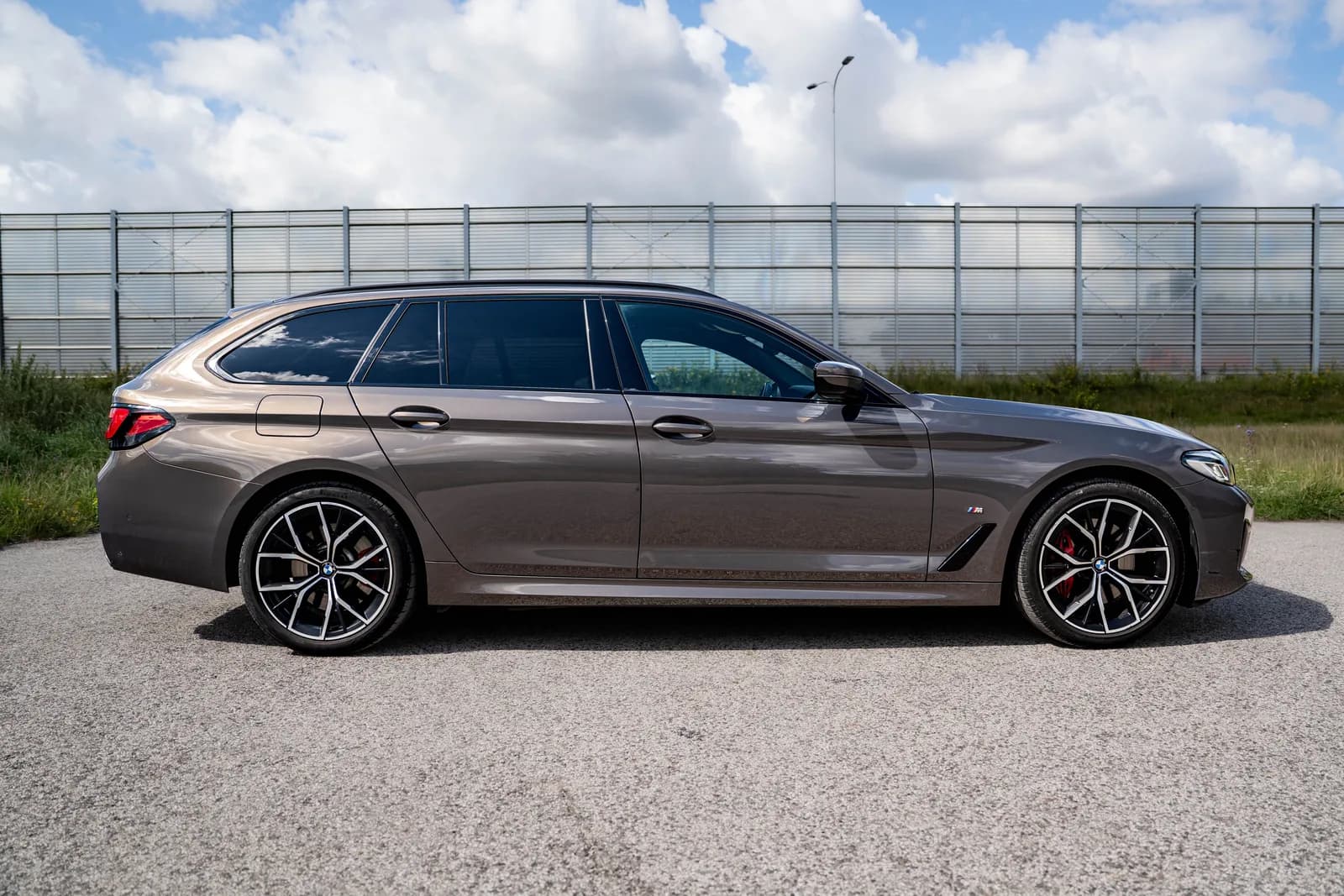 BMW Seria 5 zdjęcie 9