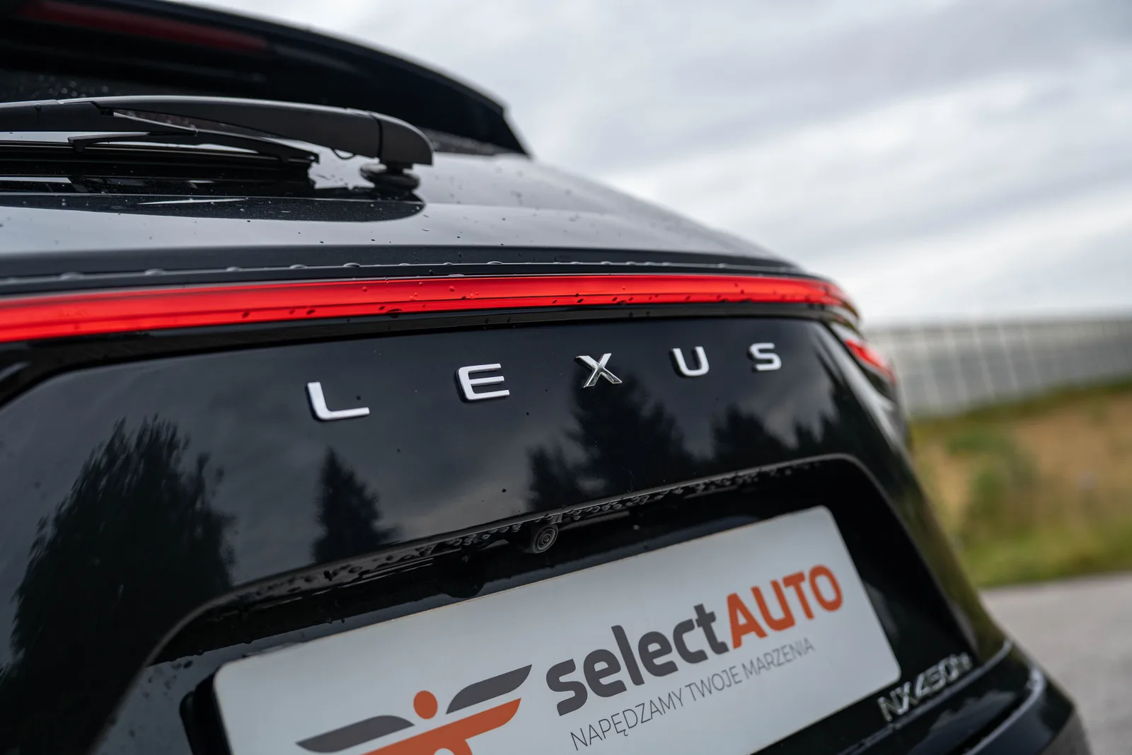 Lexus NX zdjęcie 14