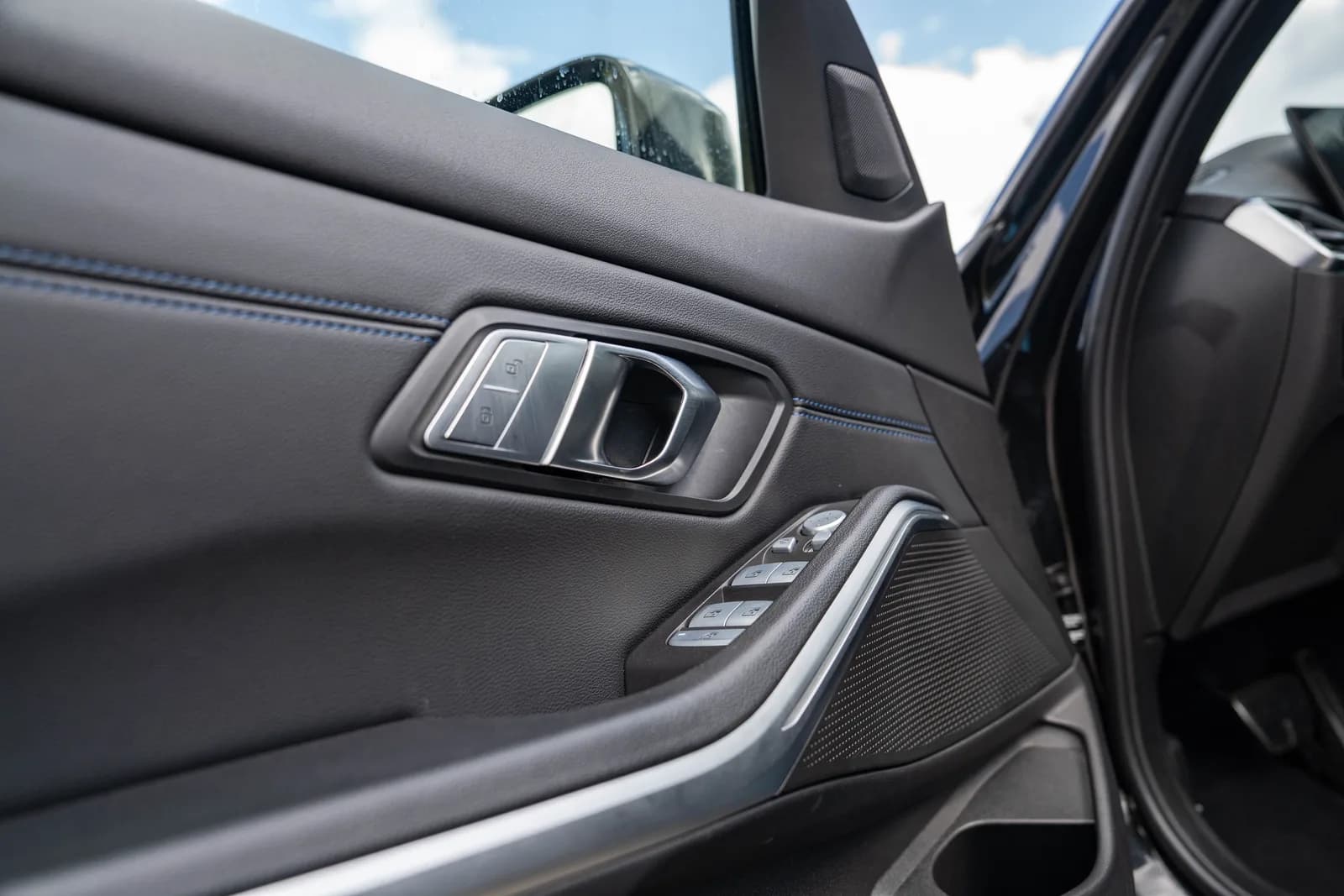 BMW Seria 3 zdjęcie 25