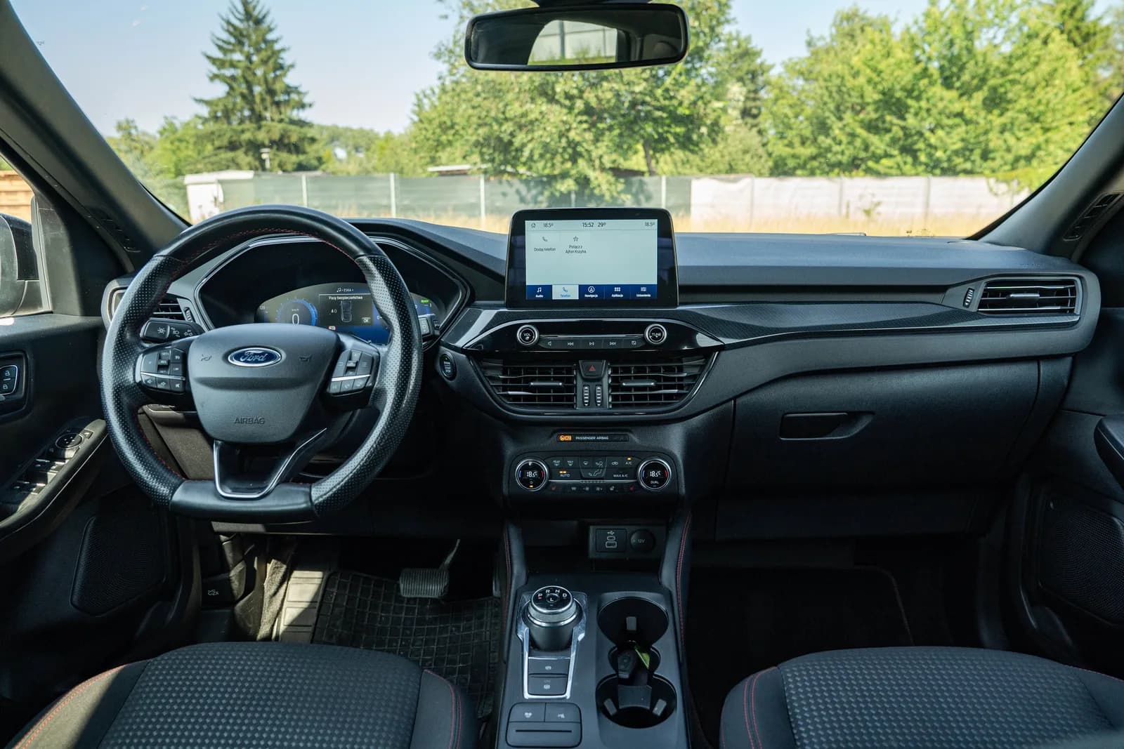 Ford Kuga zdjęcie 22