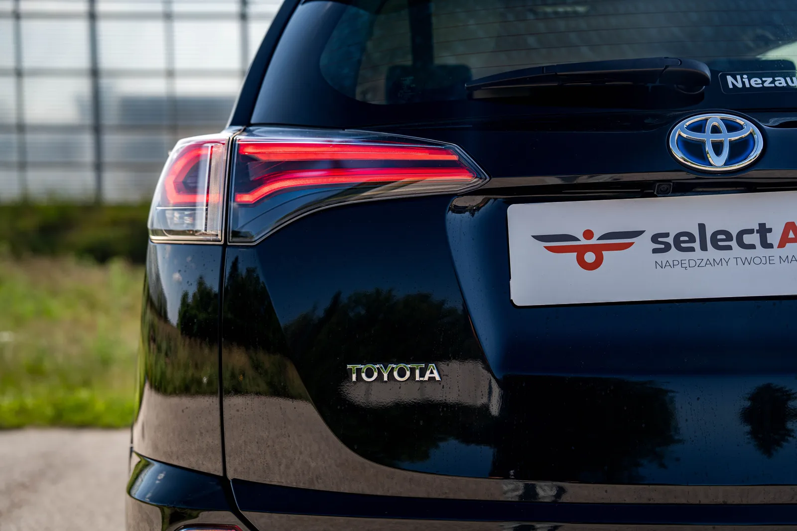Toyota RAV4 zdjęcie 13