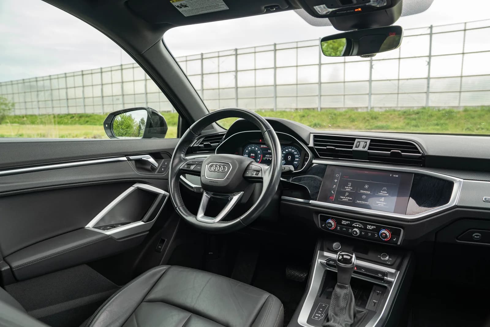 Audi Q3 zdjęcie 21