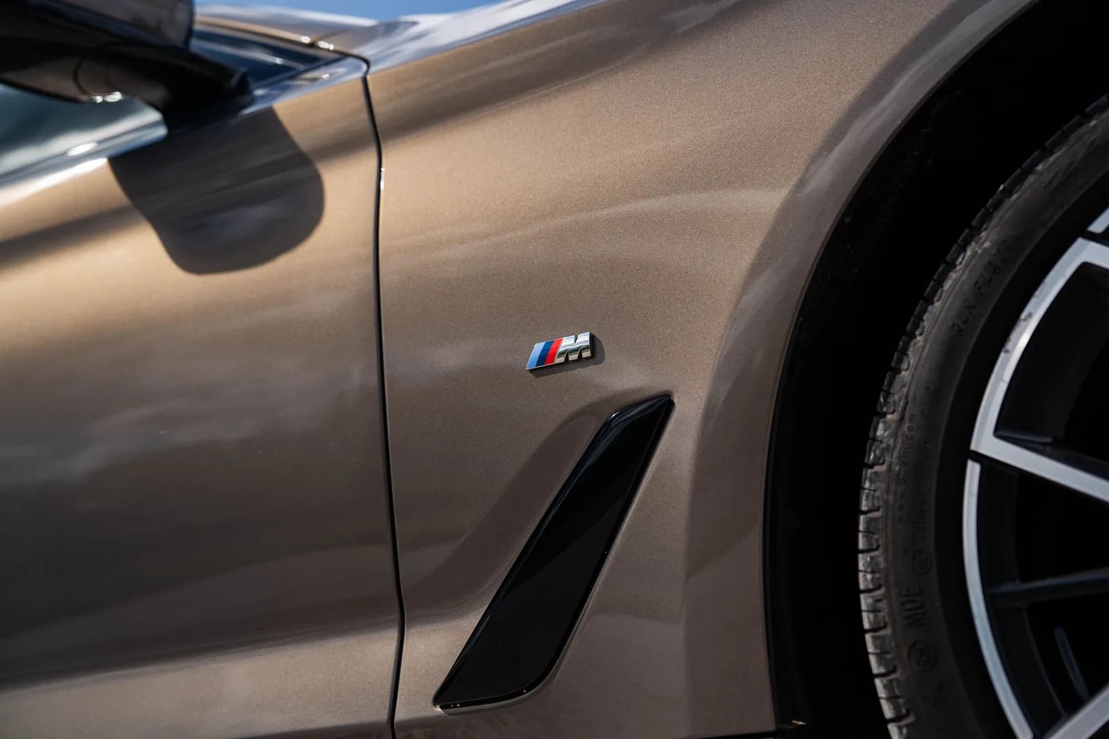 BMW Seria 5 zdjęcie 14