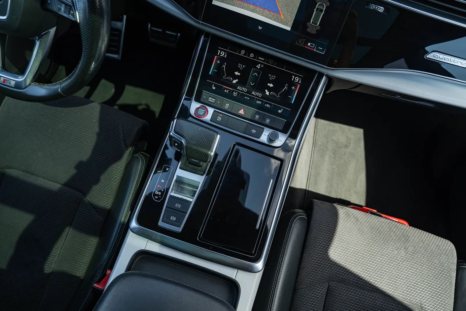 Audi SQ8 zdjęcie 21