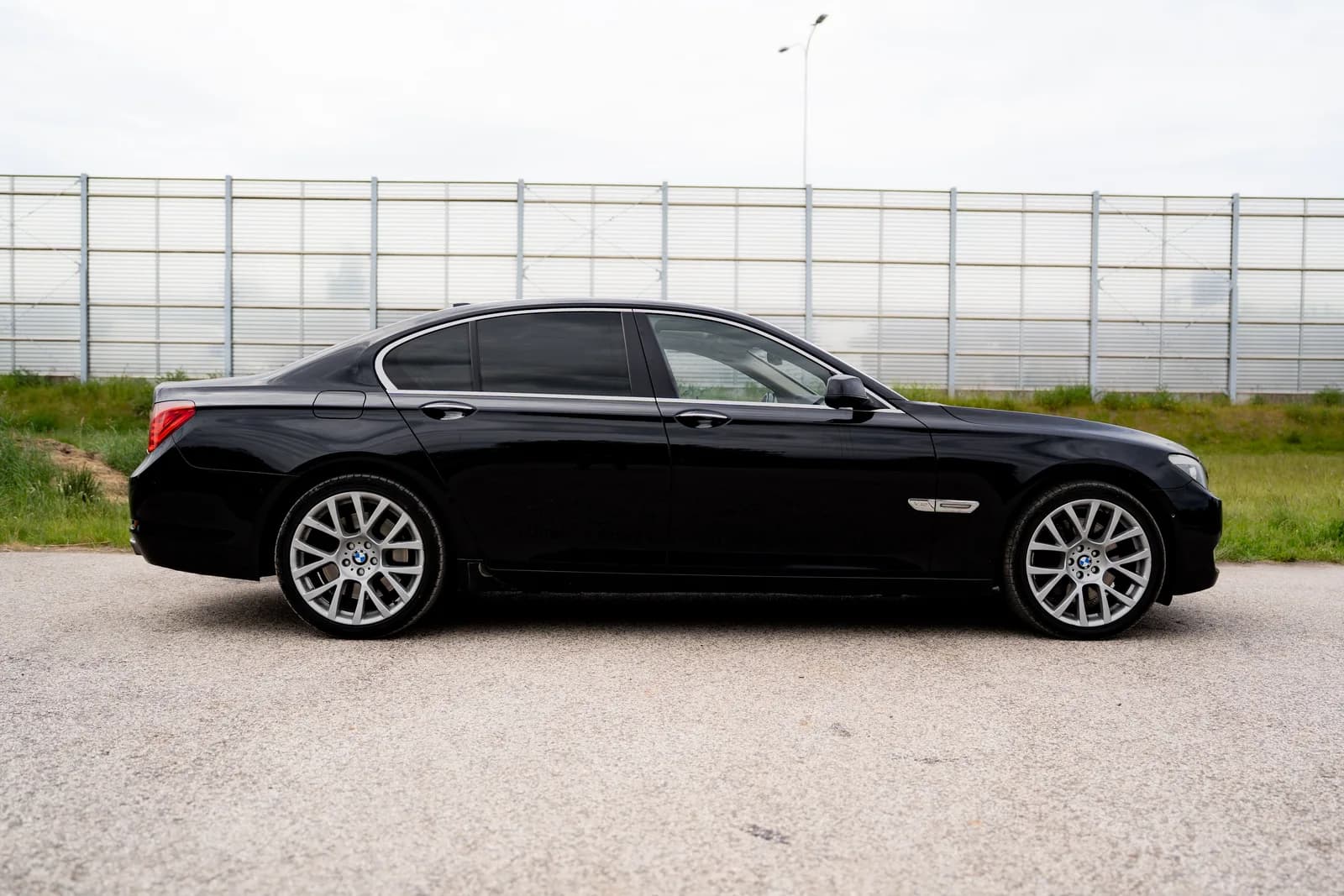 BMW Seria 7 zdjęcie 9