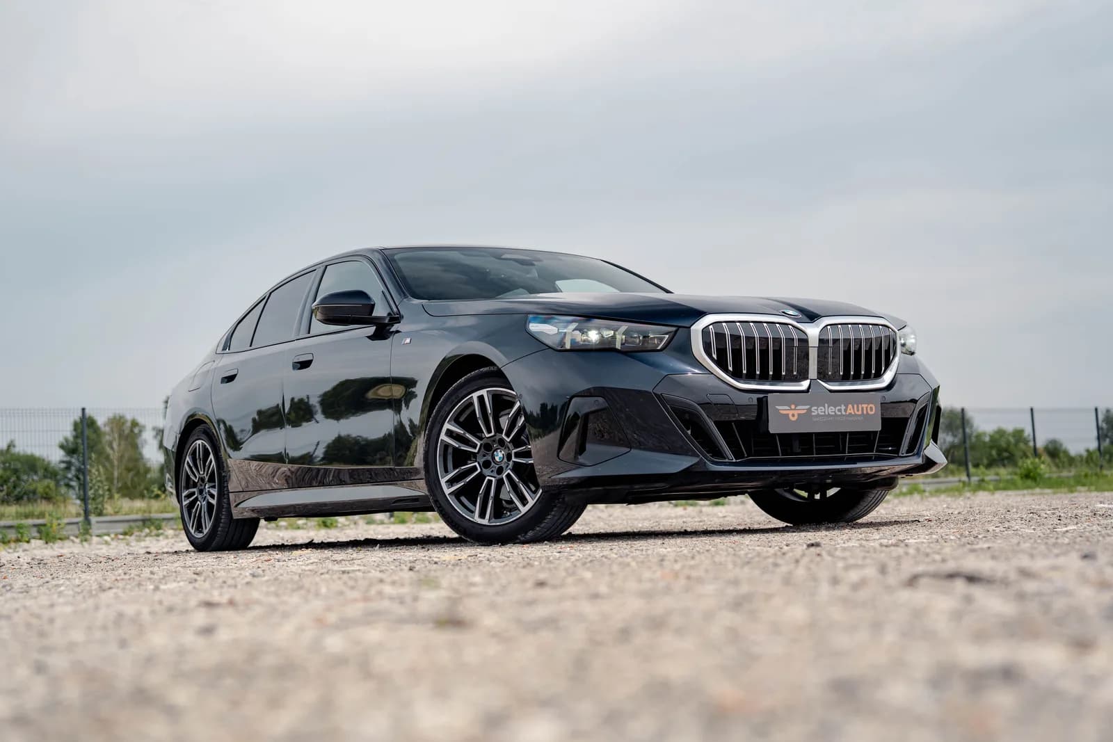BMW Seria 5 zdjęcie 13